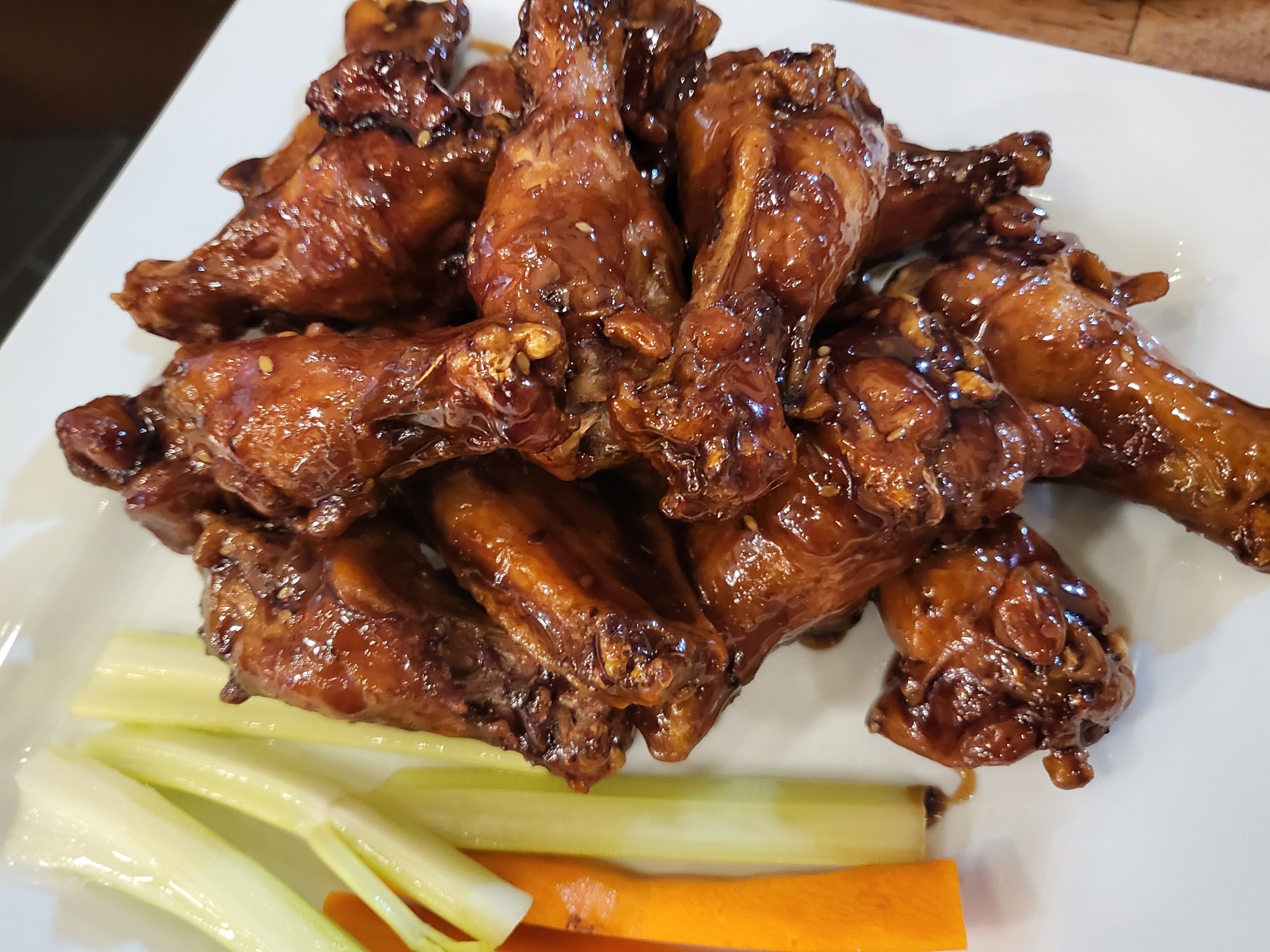 WINGS (10PC) W/FRIES