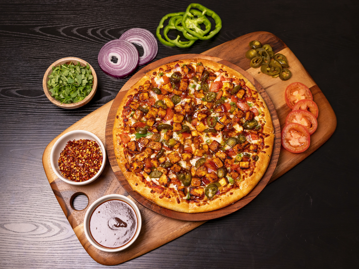 Korean Chili Paneer Pizza