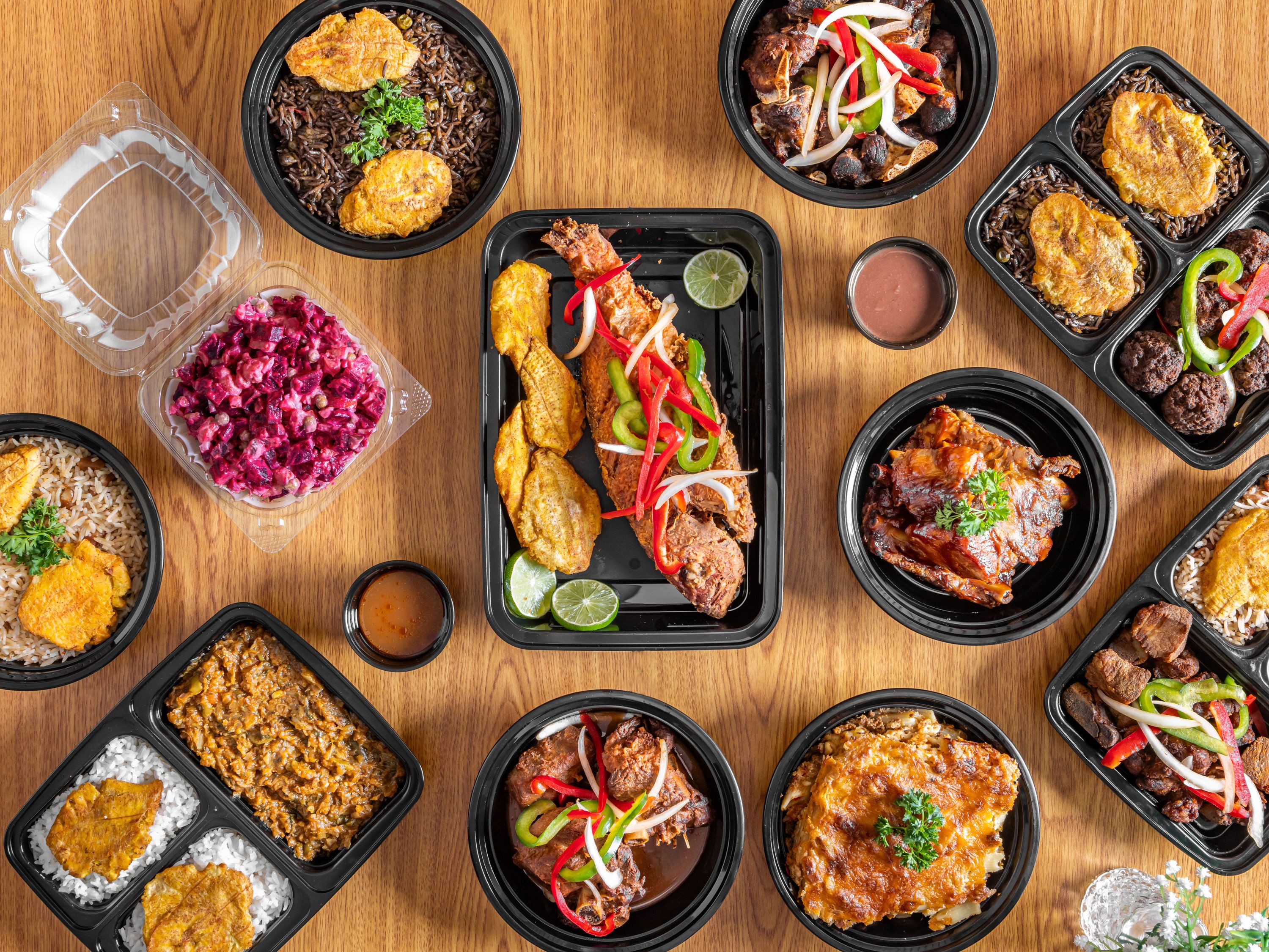 Premium Family Feast – (Feeds 4-5 ppl).