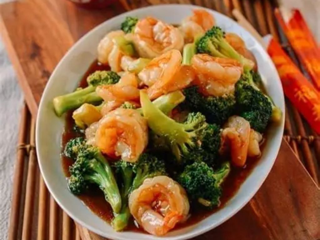 Jumbo Shrimp w/ Broccoli / Tôm Jumbo xào bông cải xanh / 西兰花大虾.