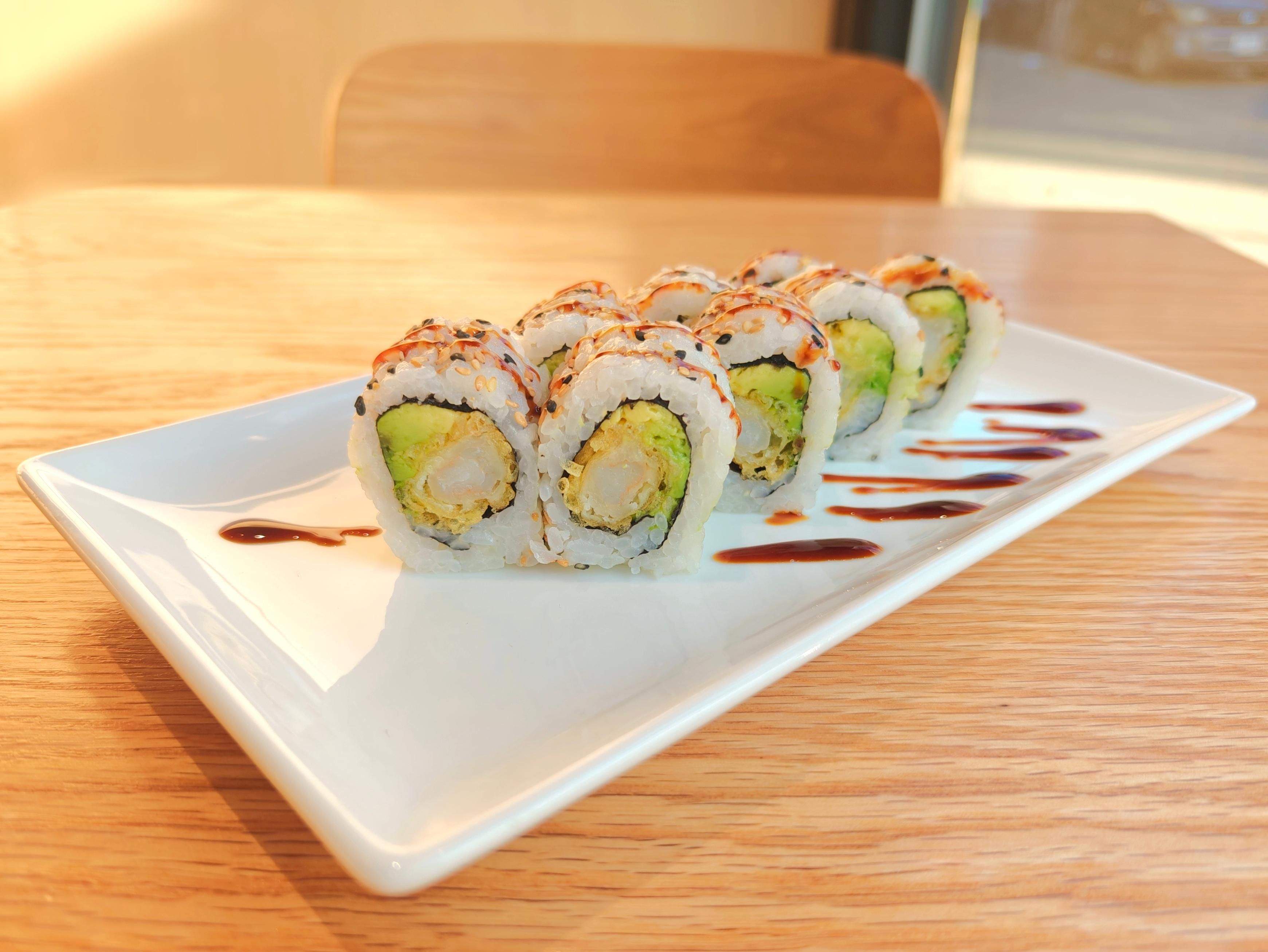 SHIRMP TEMPURA ROLL.