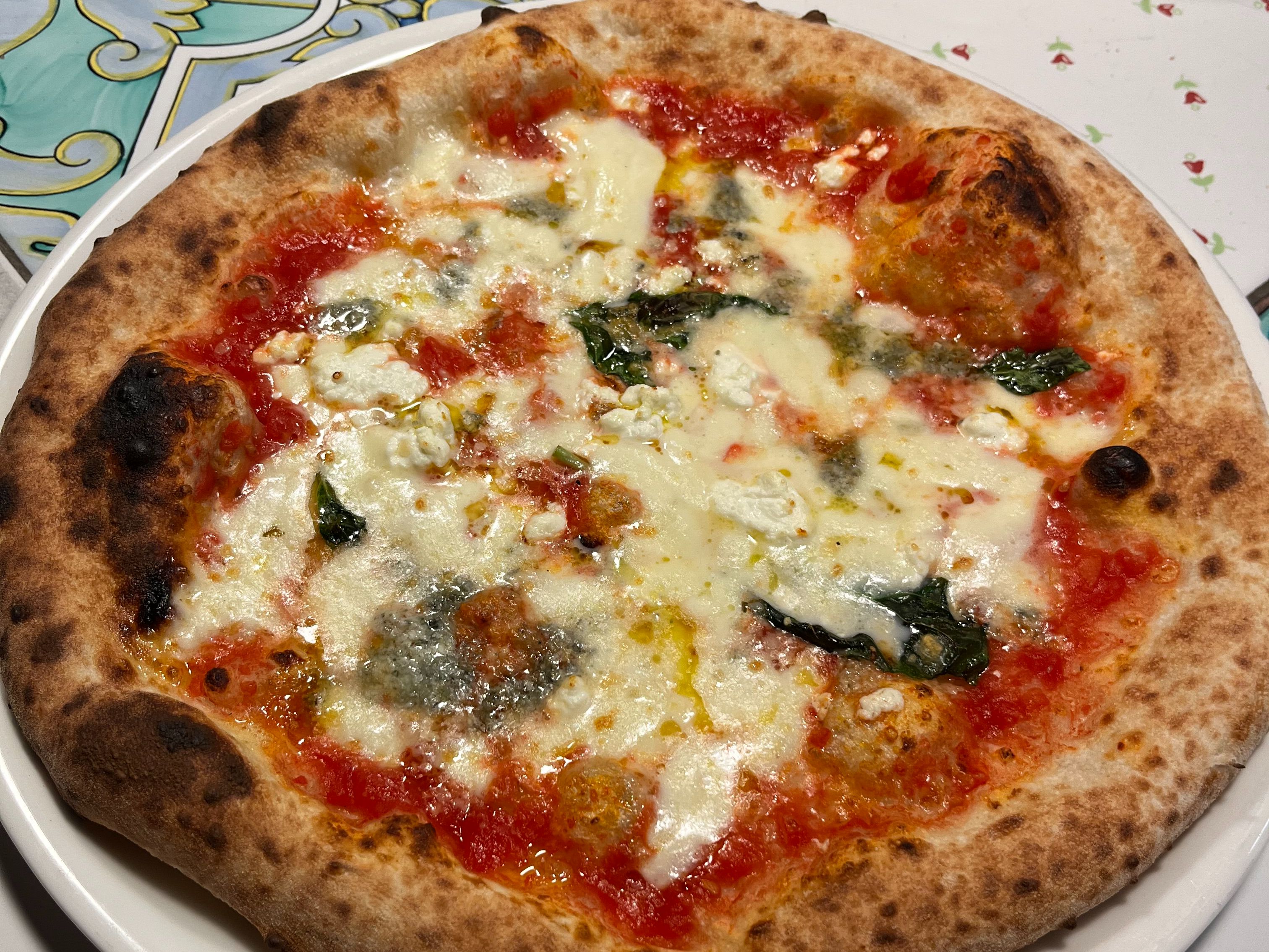 Quattro Formaggi Pizza.