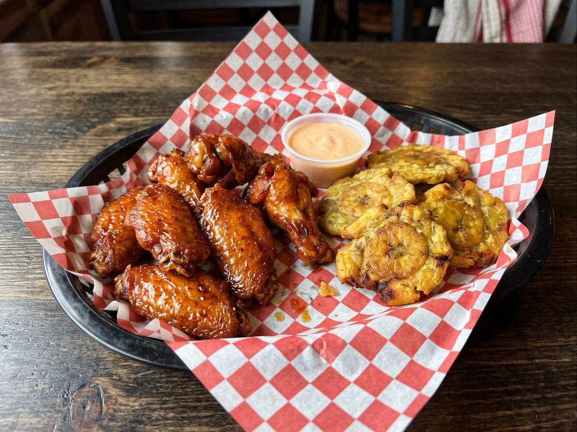 Mami’s Wings