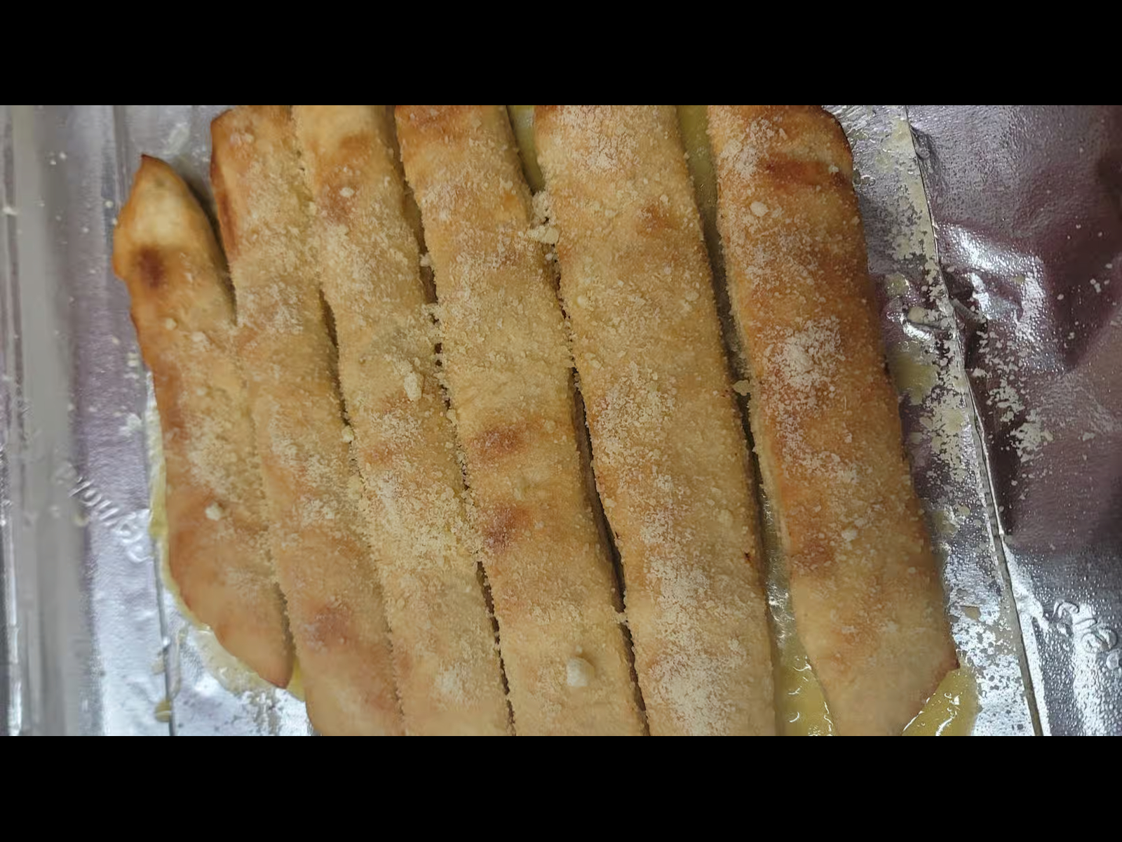 6 Breadsticks.