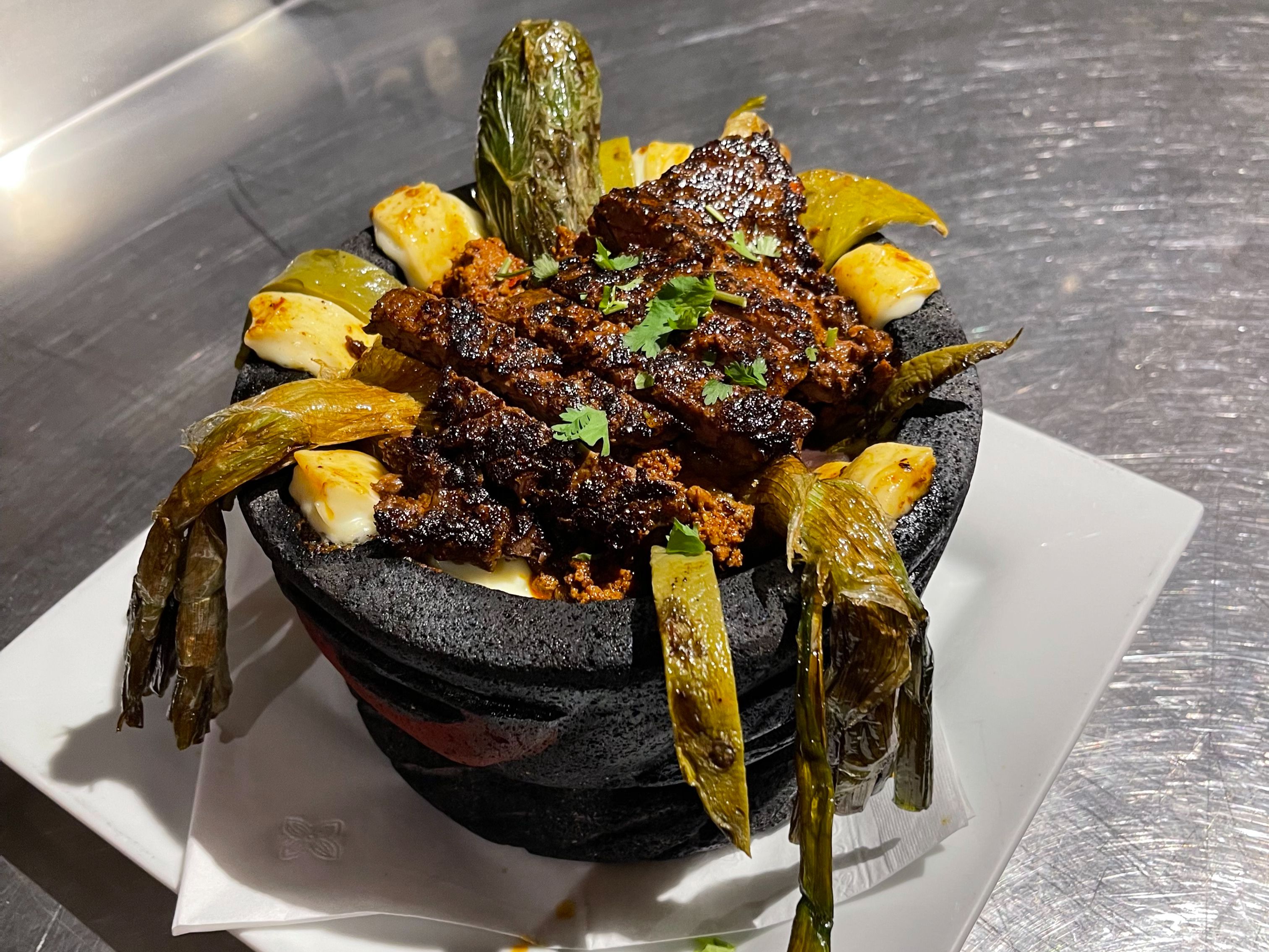 MOLCAJETE