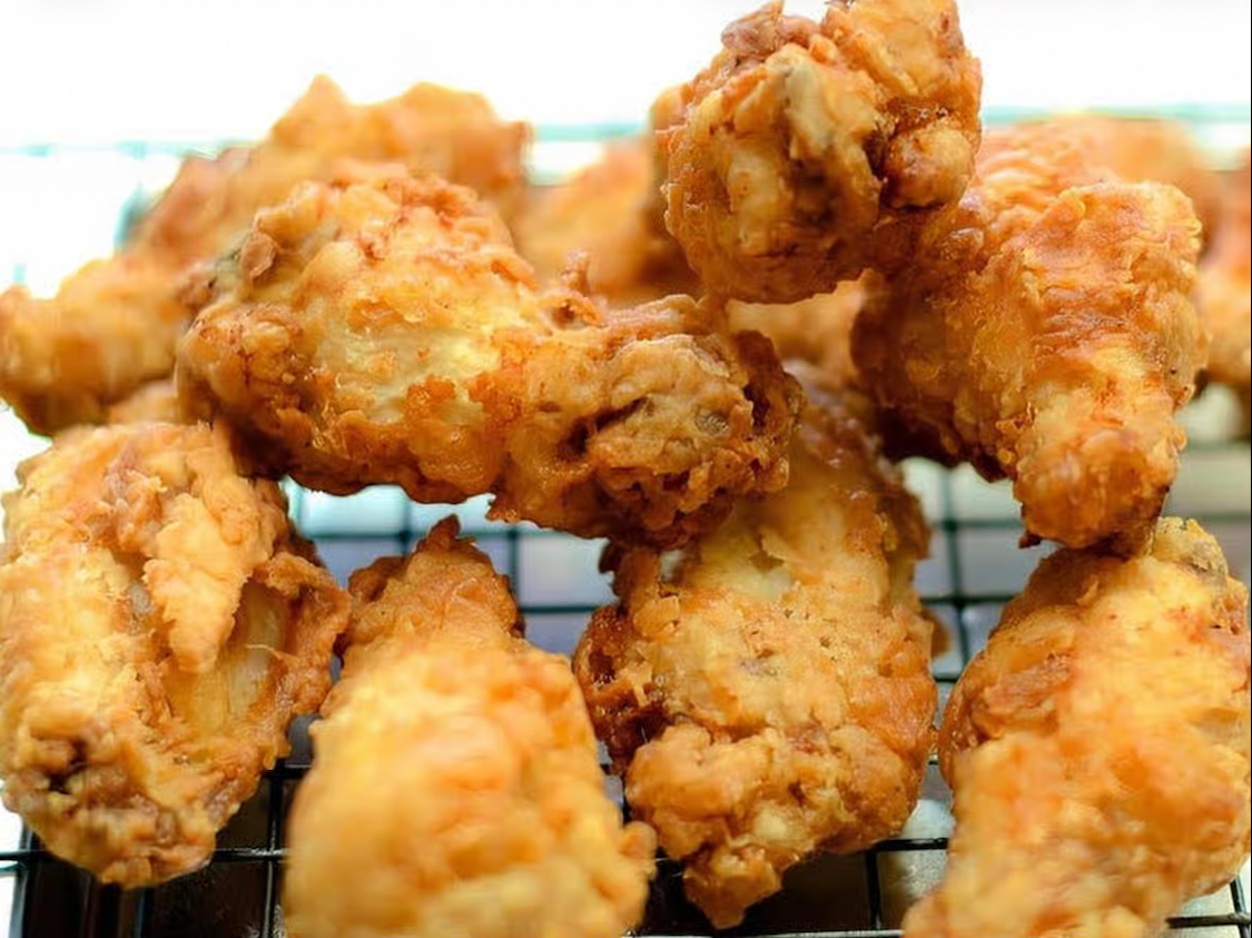 3 Pices Wings And Fries