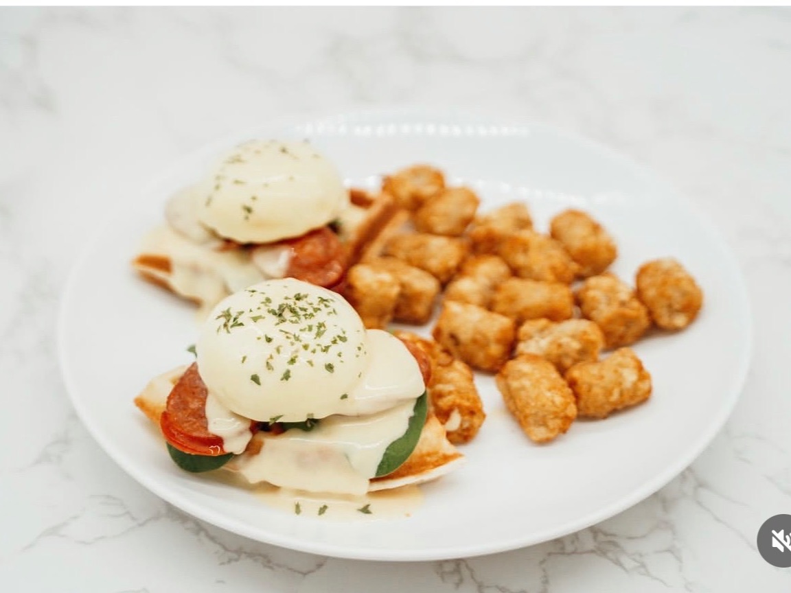 Portuguese Sausage Benedict 香肠班克蛋.