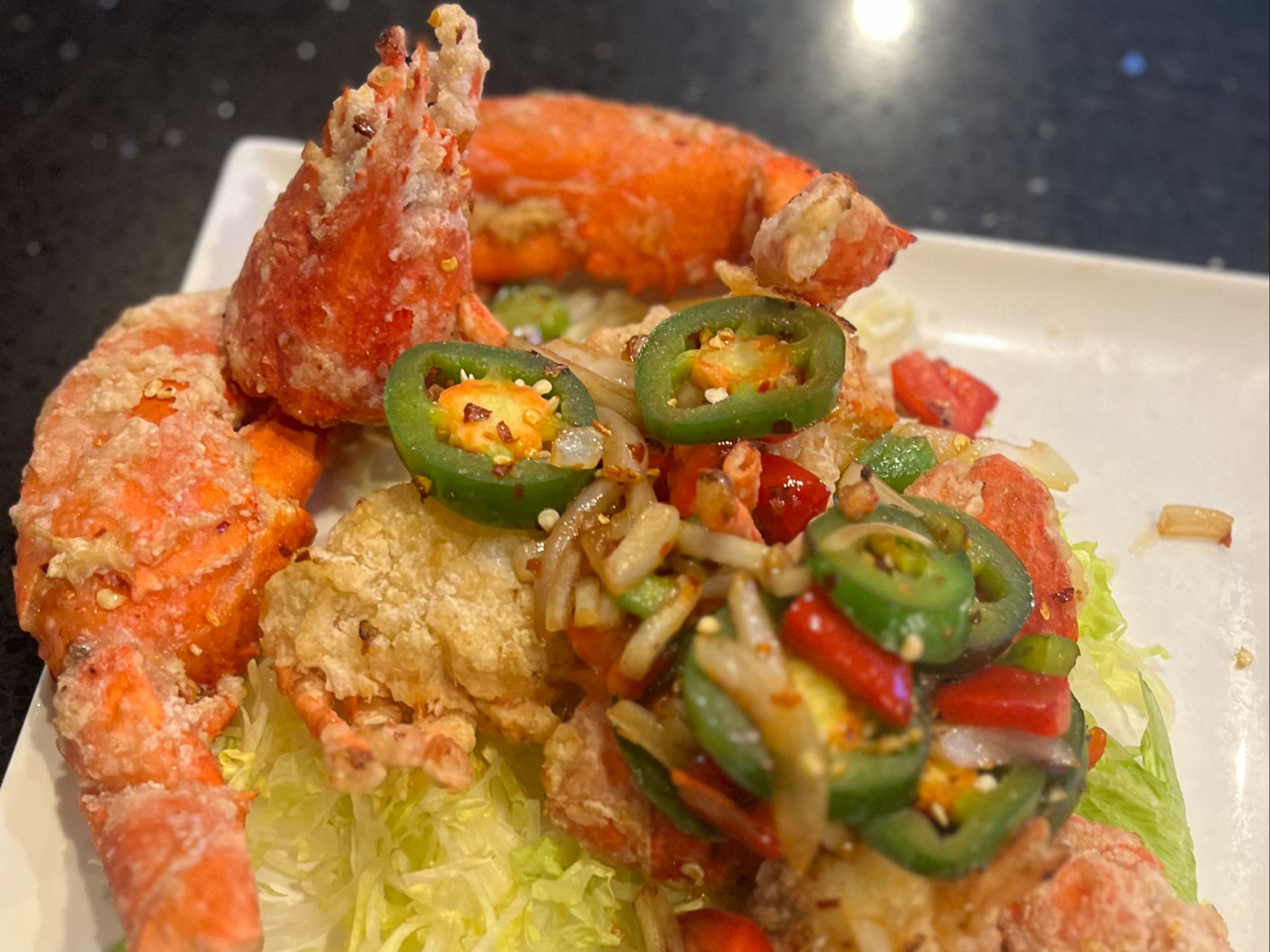 D4. Salted Pepper Twin Lobster.