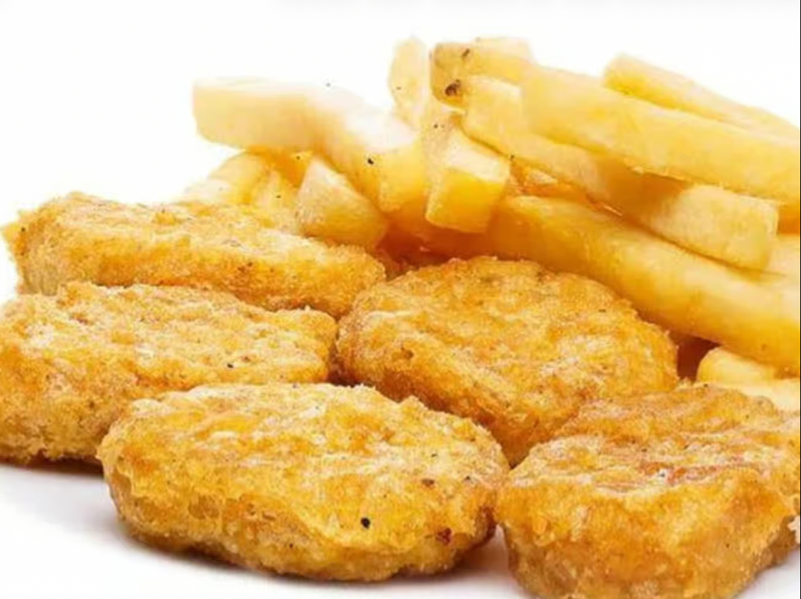 6 Pieces Nuggets And Fries.