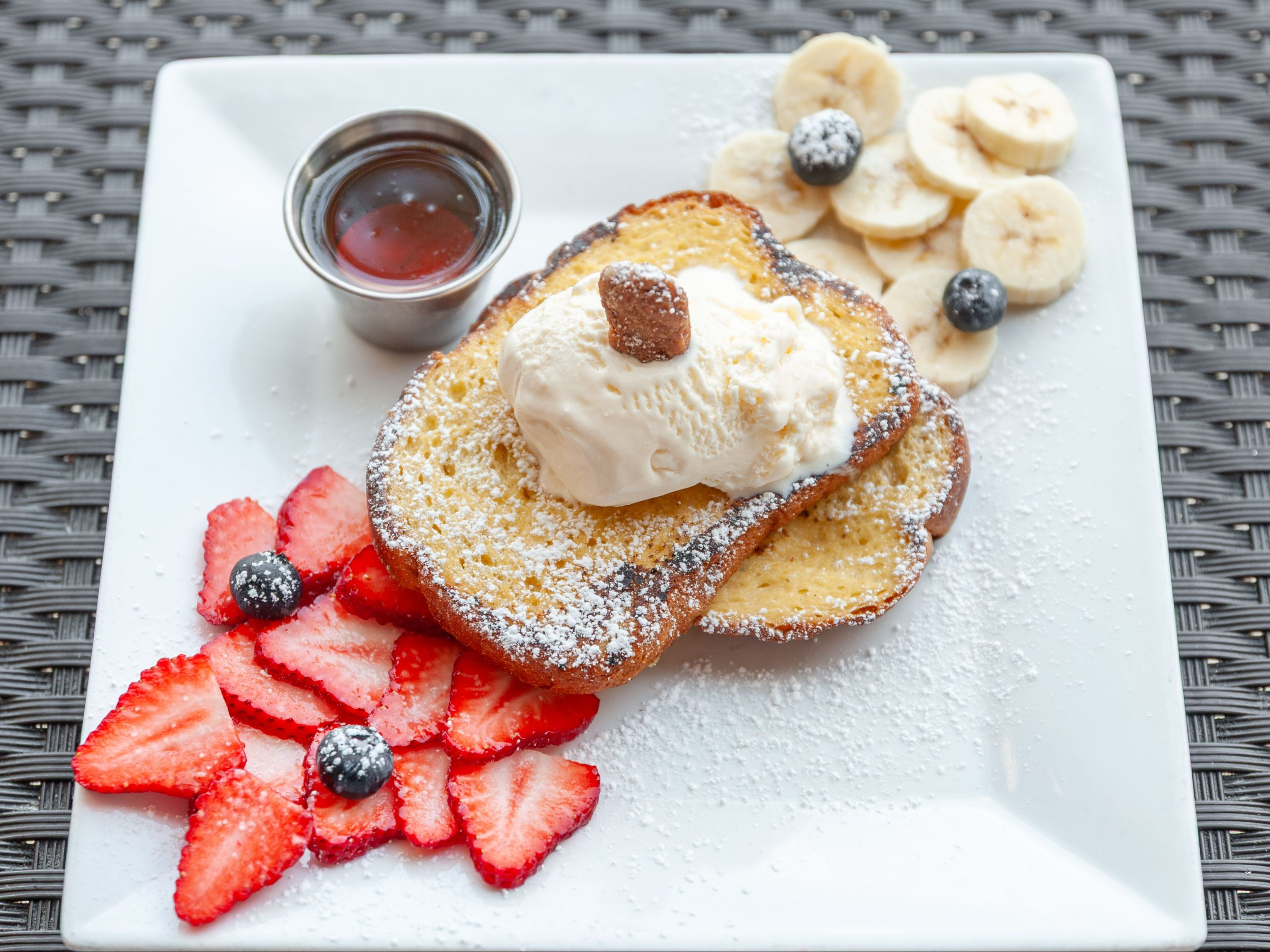 Coffee Delights: French Brunch and Cafe Favorites