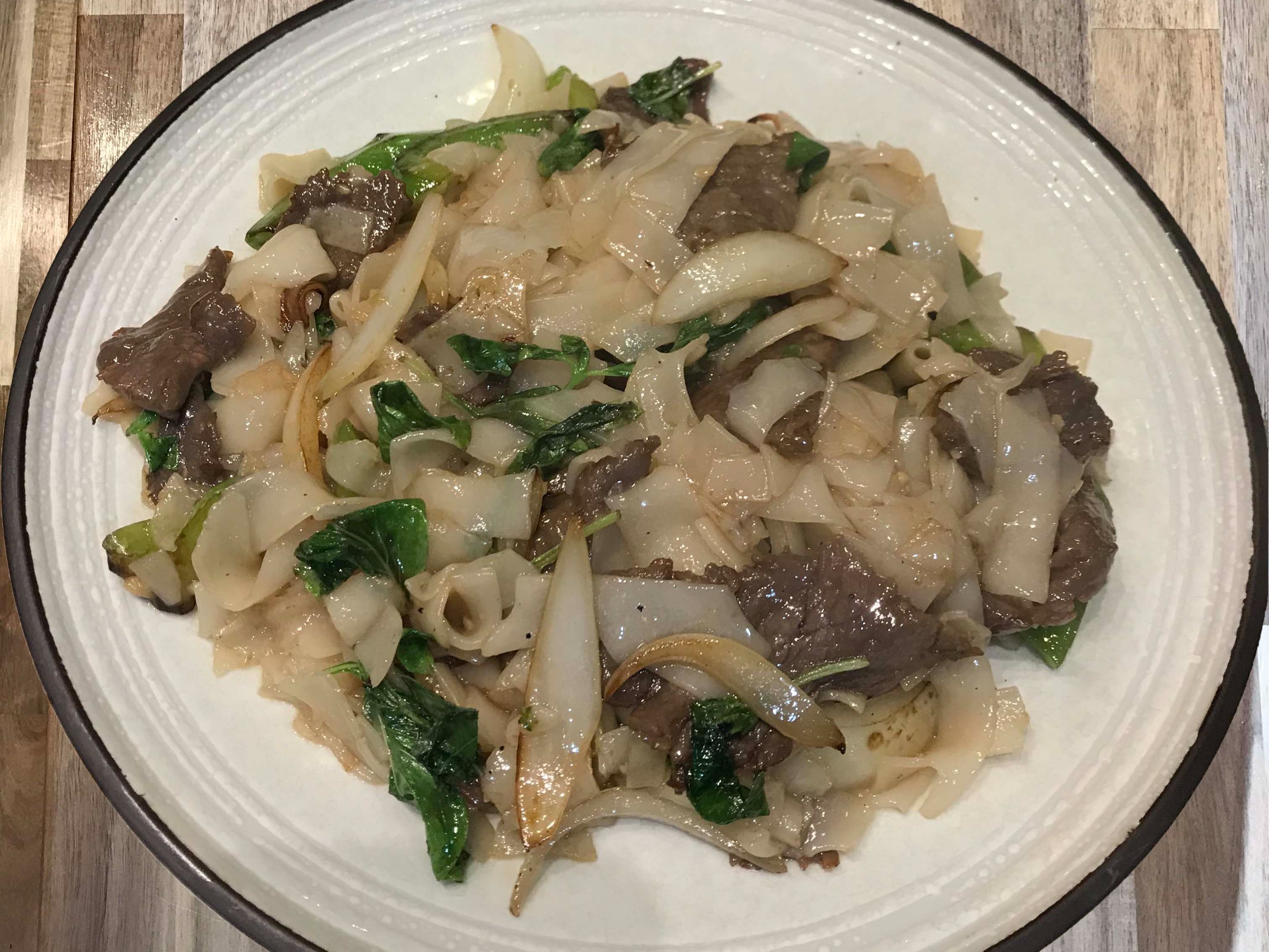 PAD KI MAO (drunken noodle)