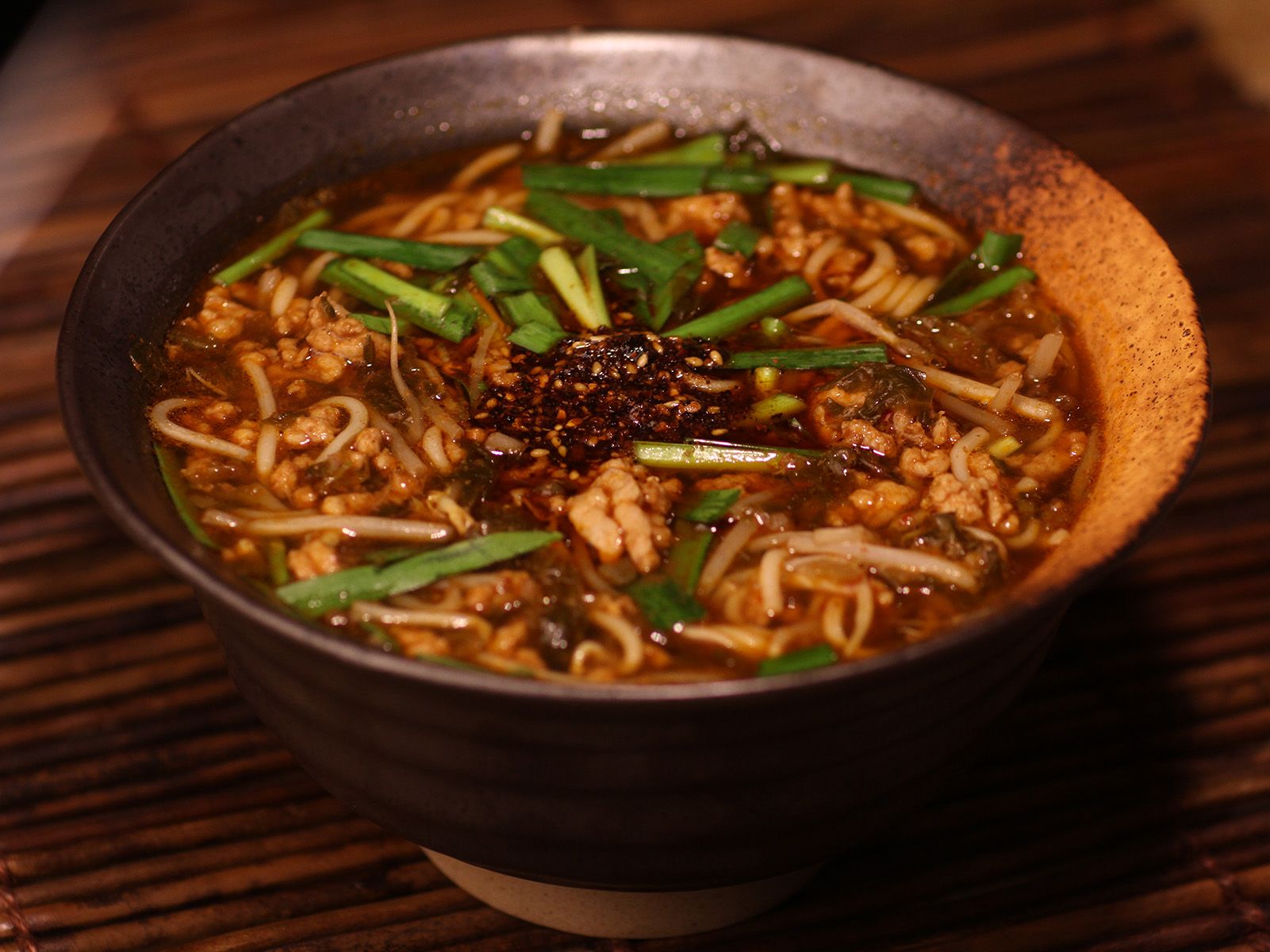 Petite Marmite de Nouilles de Riz au Style de Yunnan