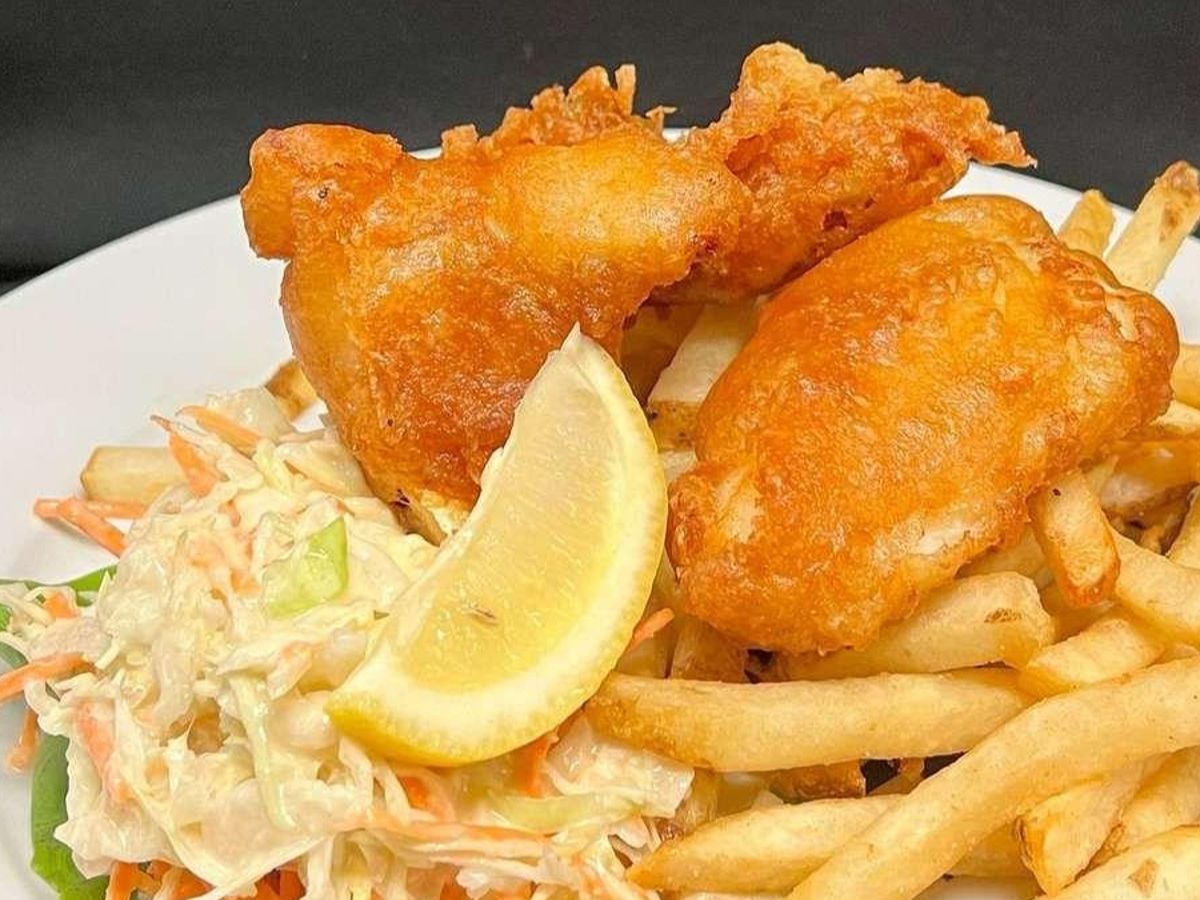 Fish N Chips (3 pcs).