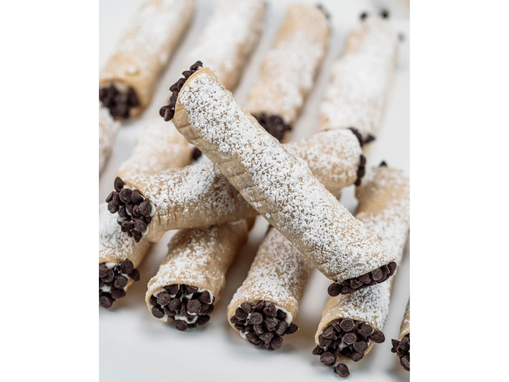 Gluten Free Chocolate Chip Cannoli