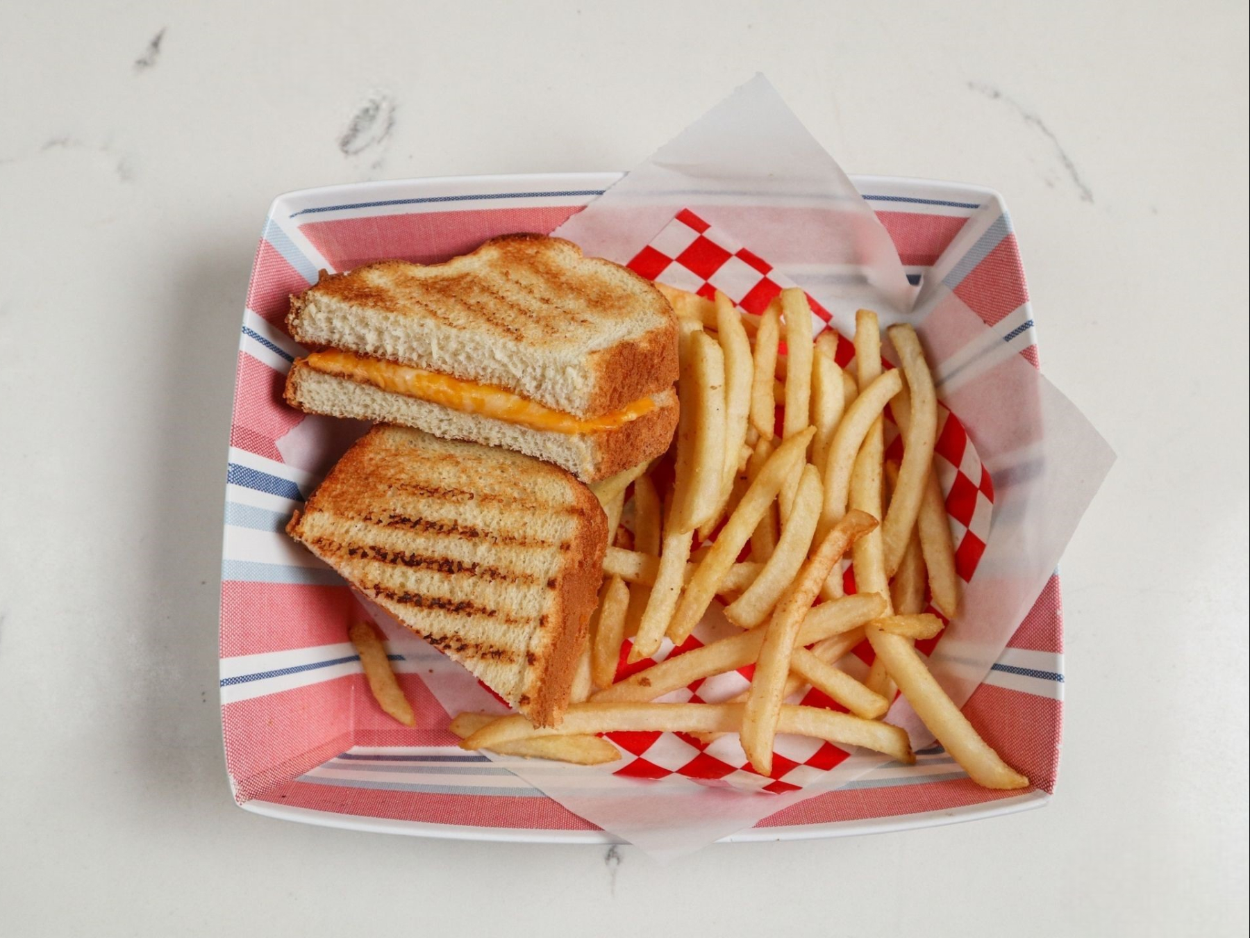 Kids Grilled Cheese w/ Fries