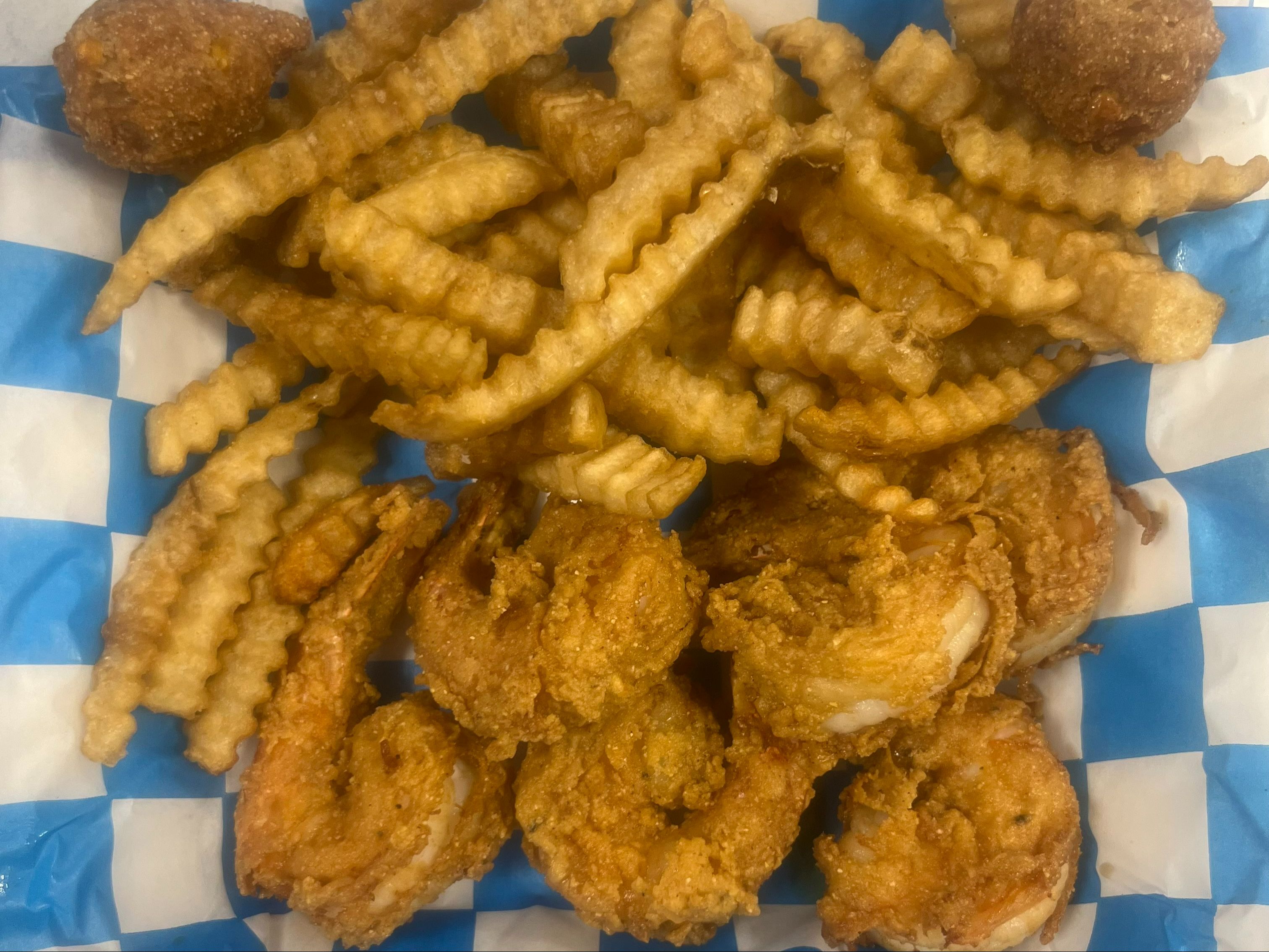 6 Piece Fried Jumbo Shrimp Dinner with 2 Hushpuppies.