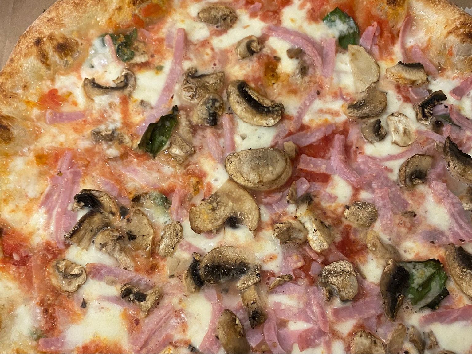 Prosciutto Cotto (Ham) Pizza.