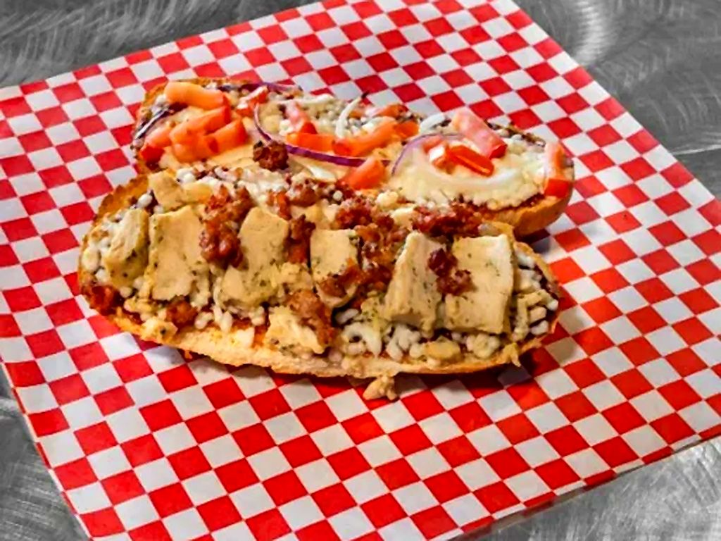 Tandoori Paneer or Tandoori Chicken Sub.