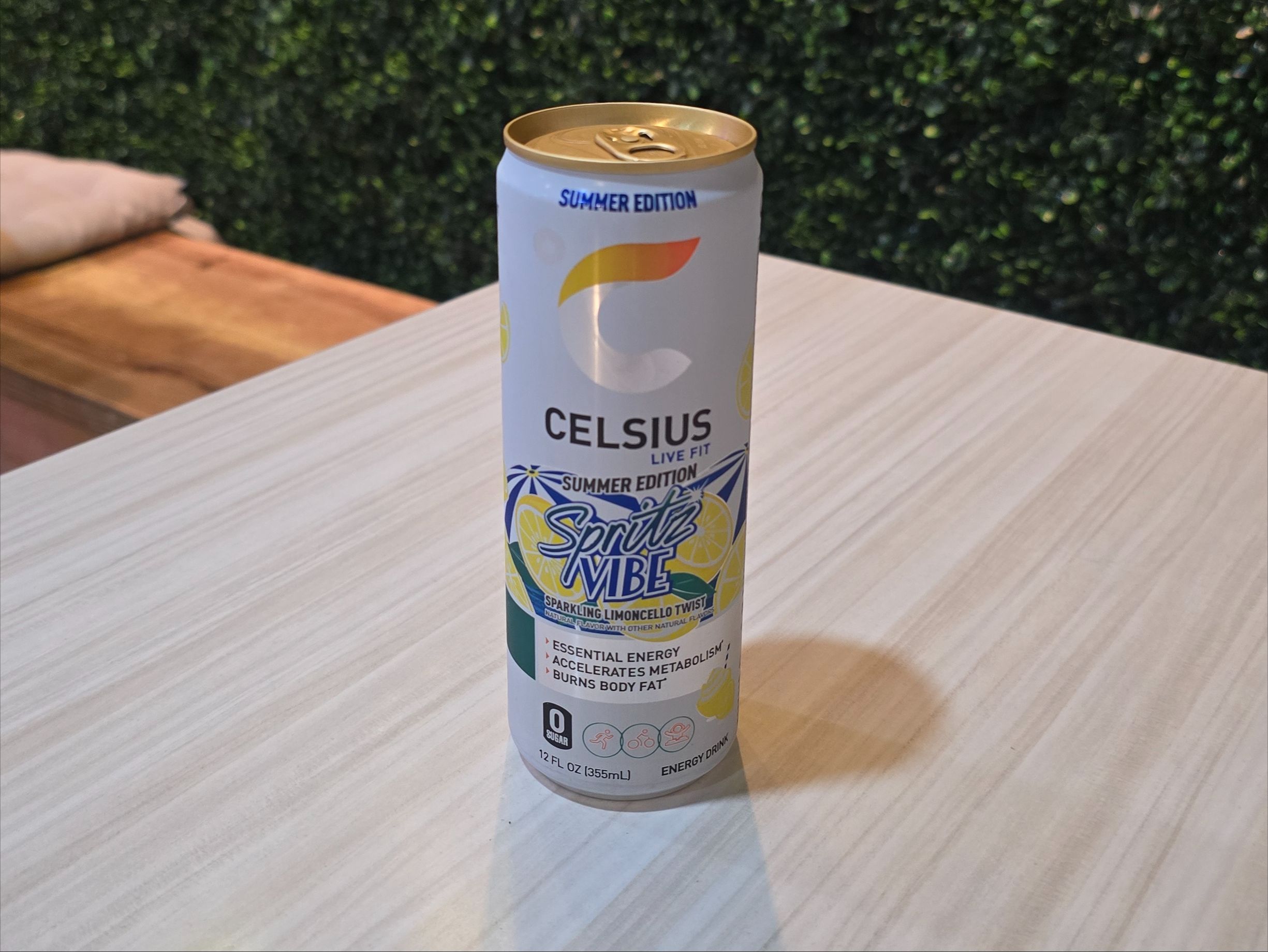 Celsius "Summer Edition" Spritz Vibe.
