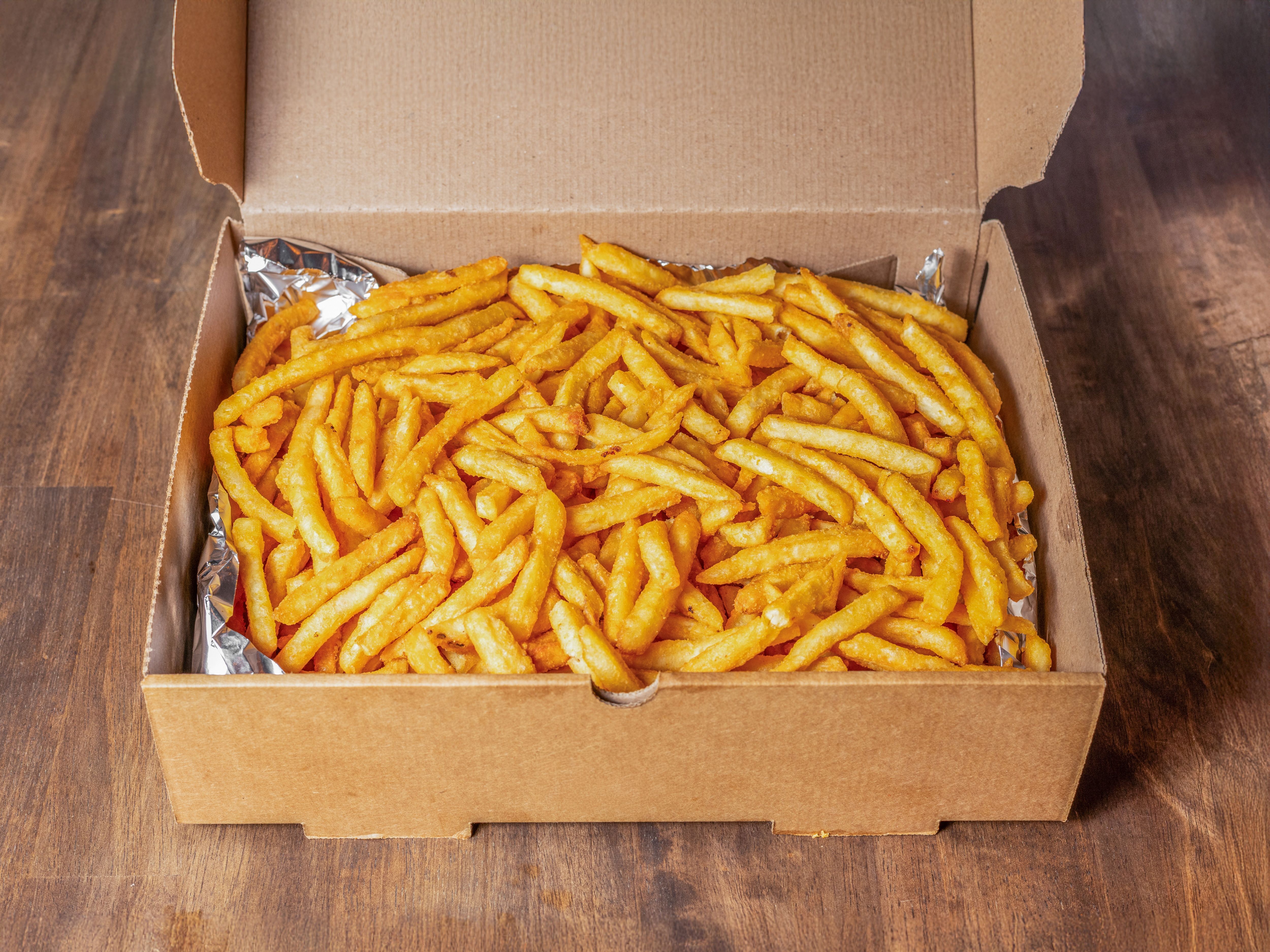 Crispy Fries Family Box (Tray of Crispy Fries).