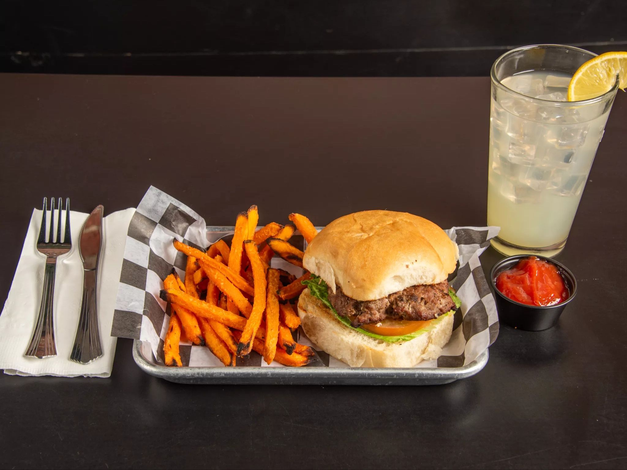 PG Burger.