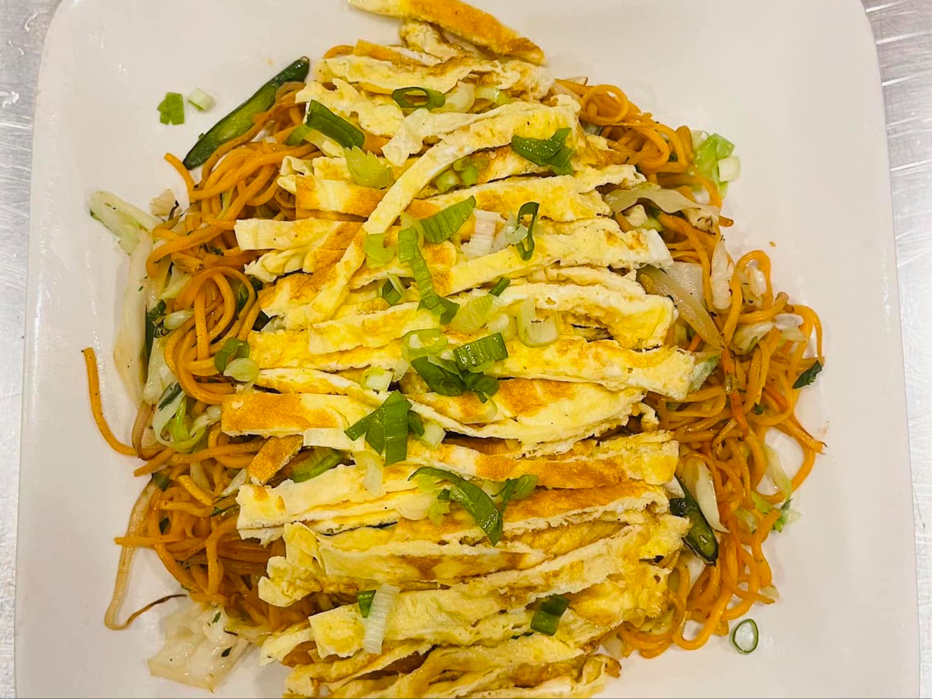 Egg Chowmein Sichuan.