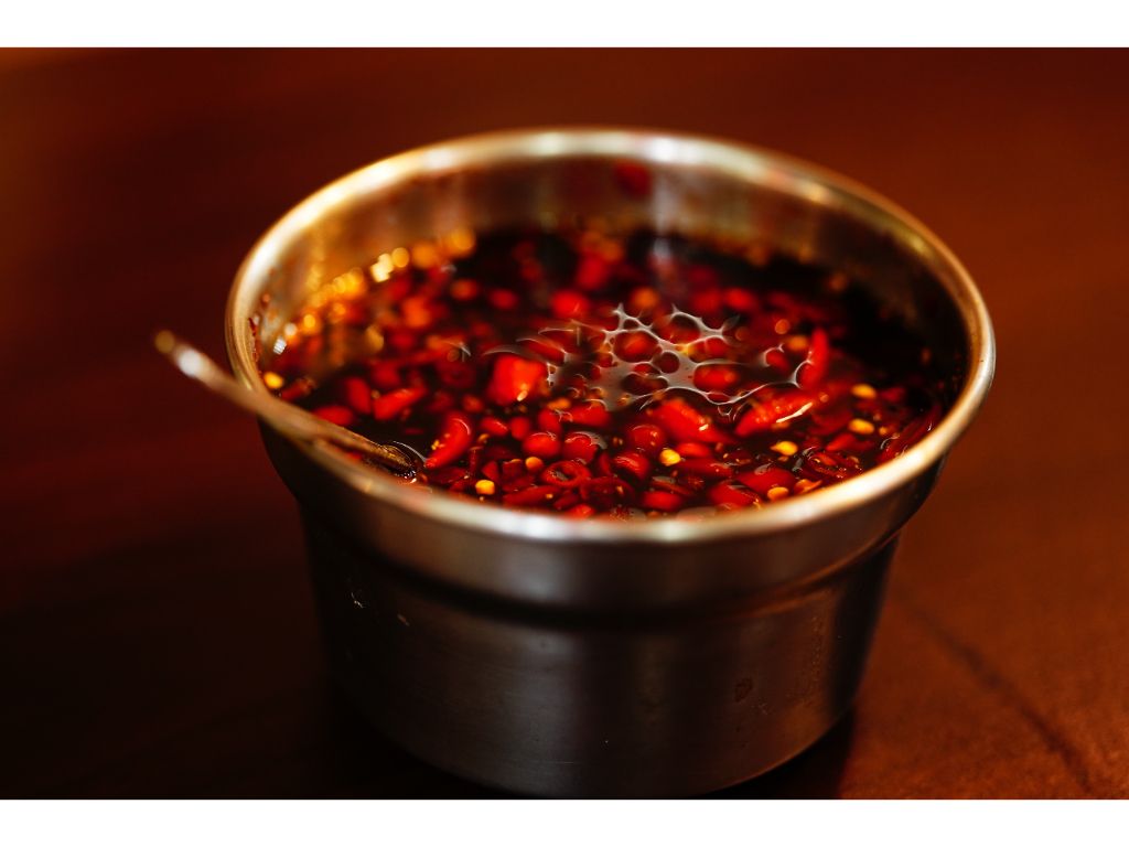 ChiIi Garlic (8 oz.).