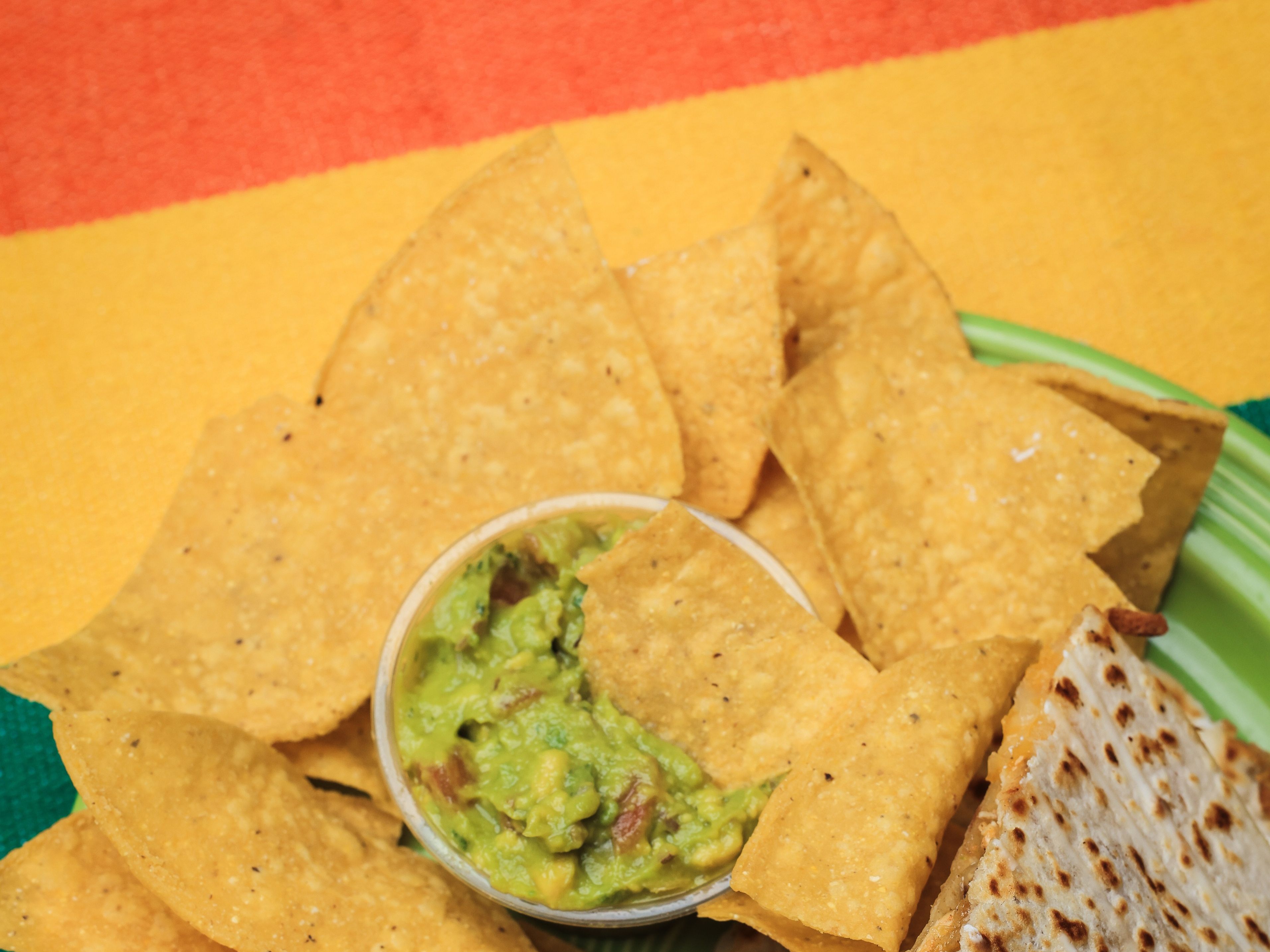 CHIPS & GUACAMOLE - CATERING.