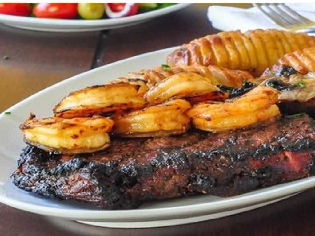 Mar Y Tierra / Surf And Turf.
