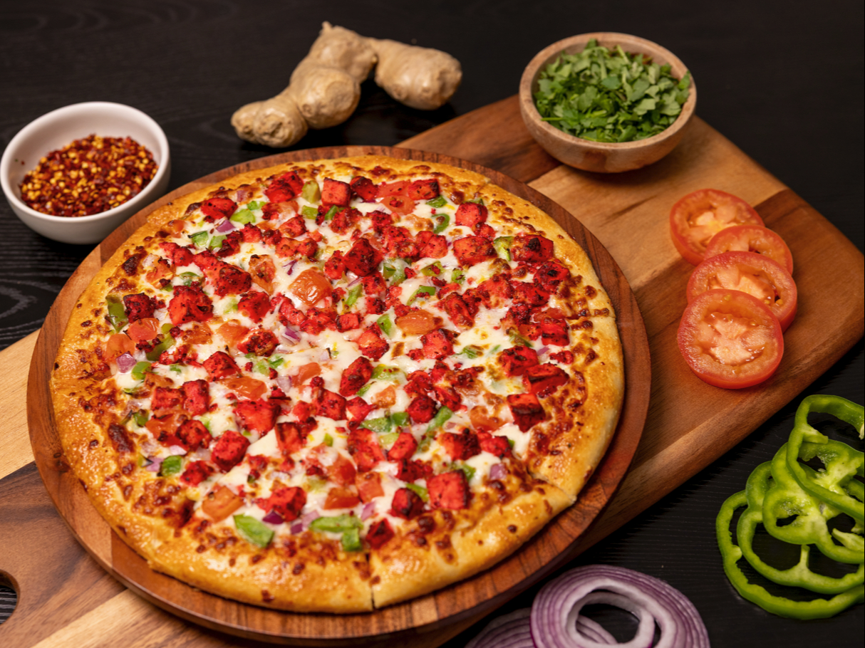 Tandoori Paneer Pizza.