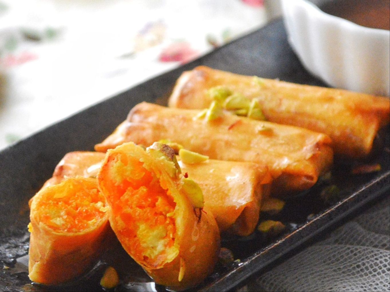 GAJAR HALWA SPRING ROLL.