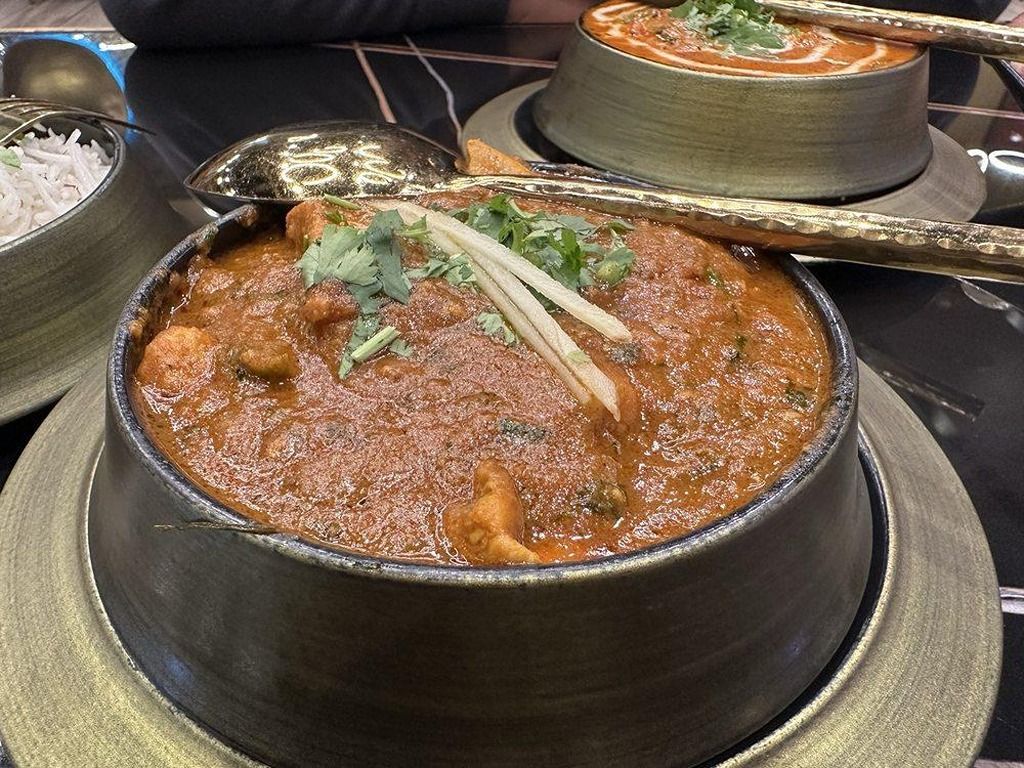 Luxurious Chicken Curry.