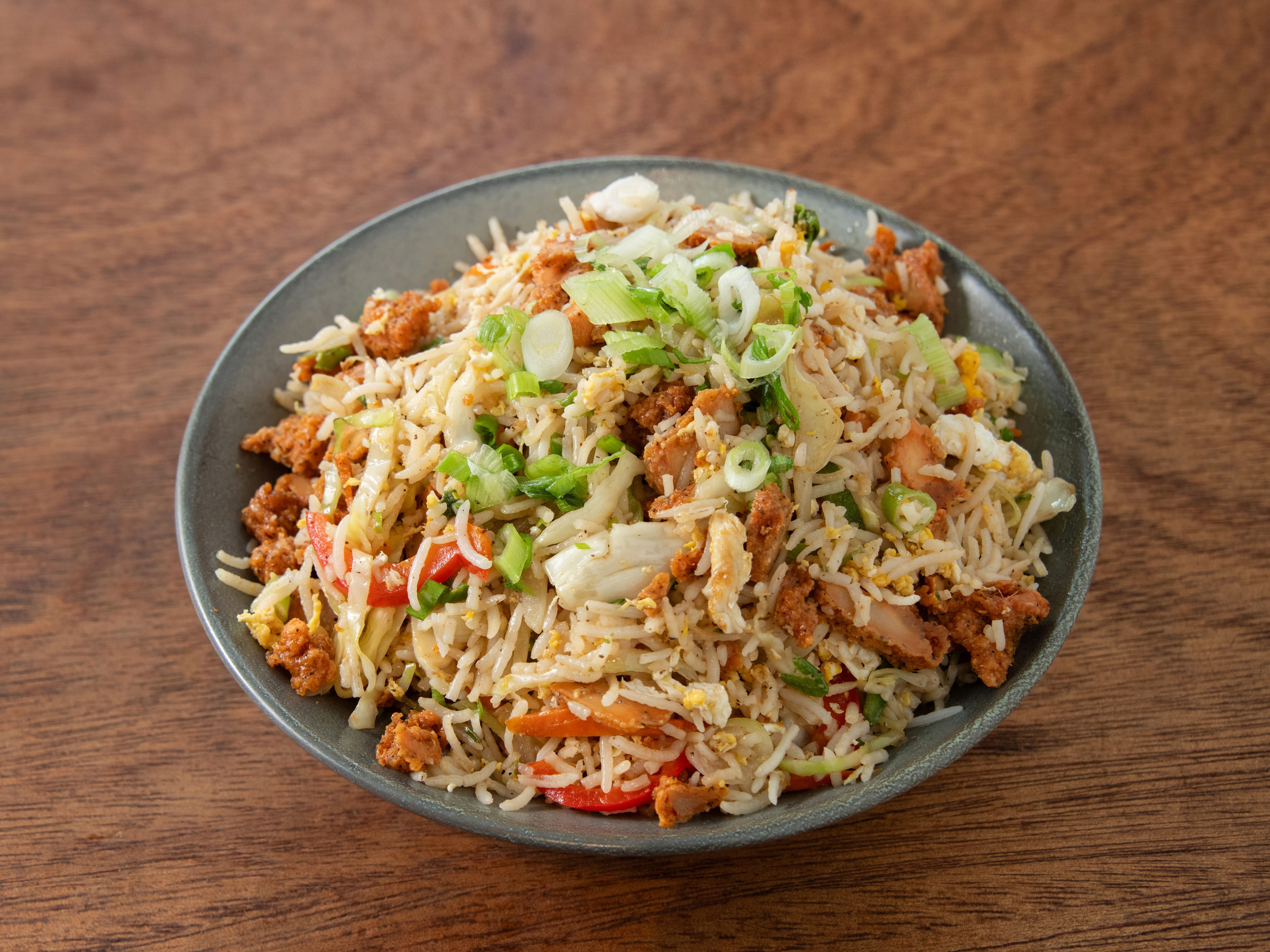 CHICKEN FRIED RICE.