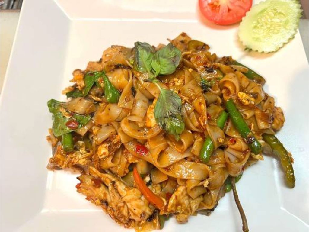 Drunken Noodles - Dinner.