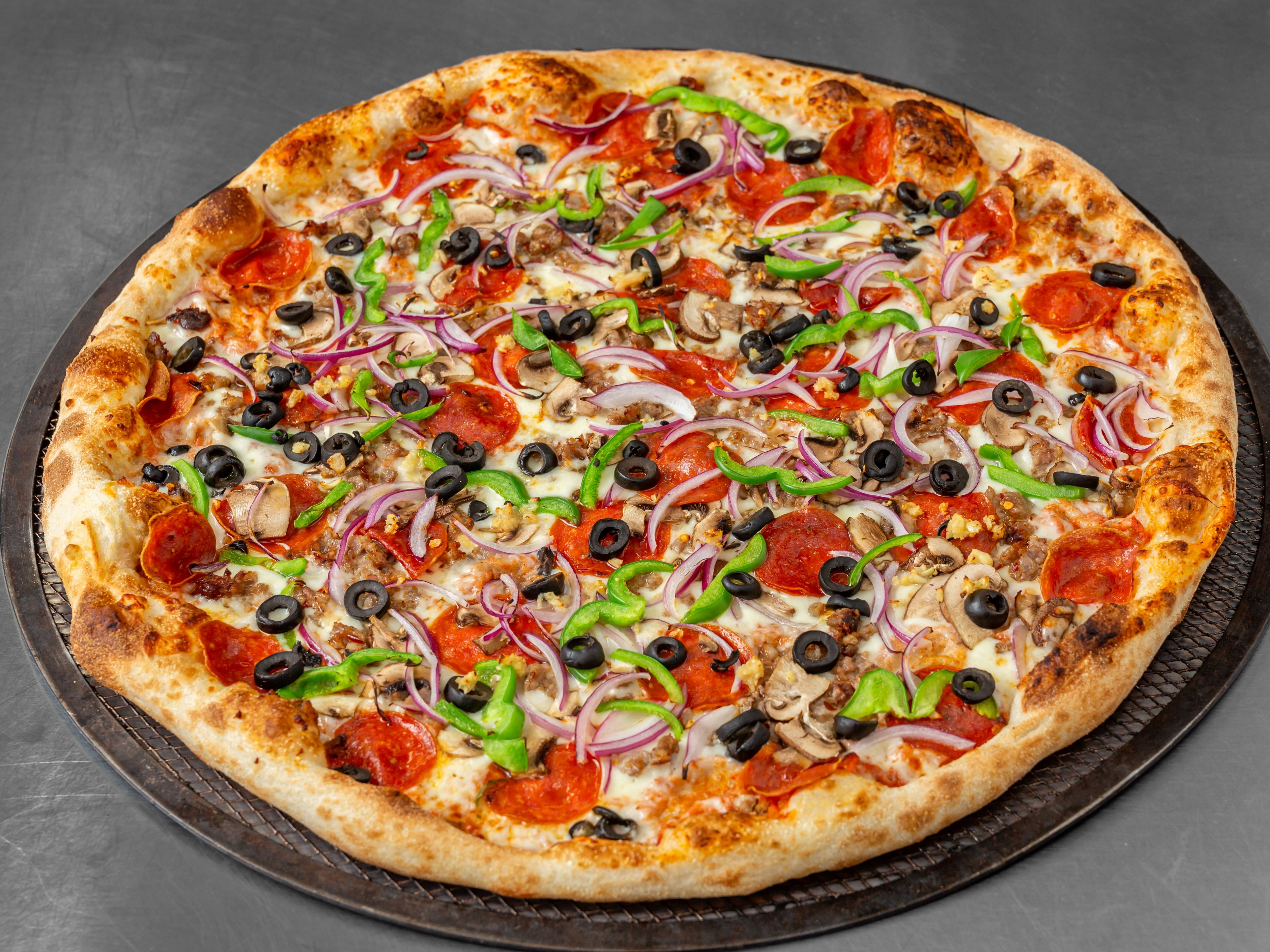 14" Supreme Pizza