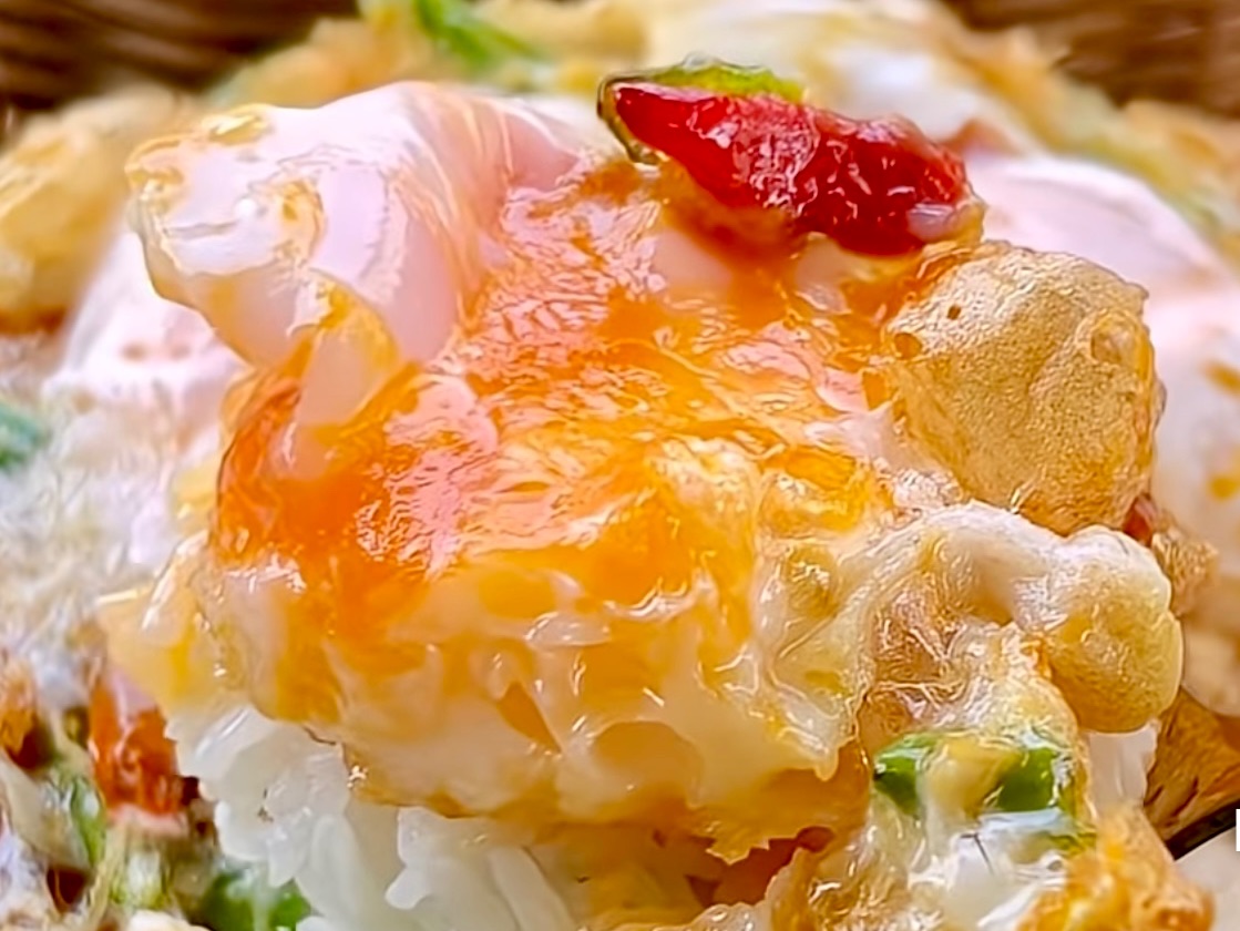 Kaow Kai Down | Crispy Fried (3) eggs & rice.