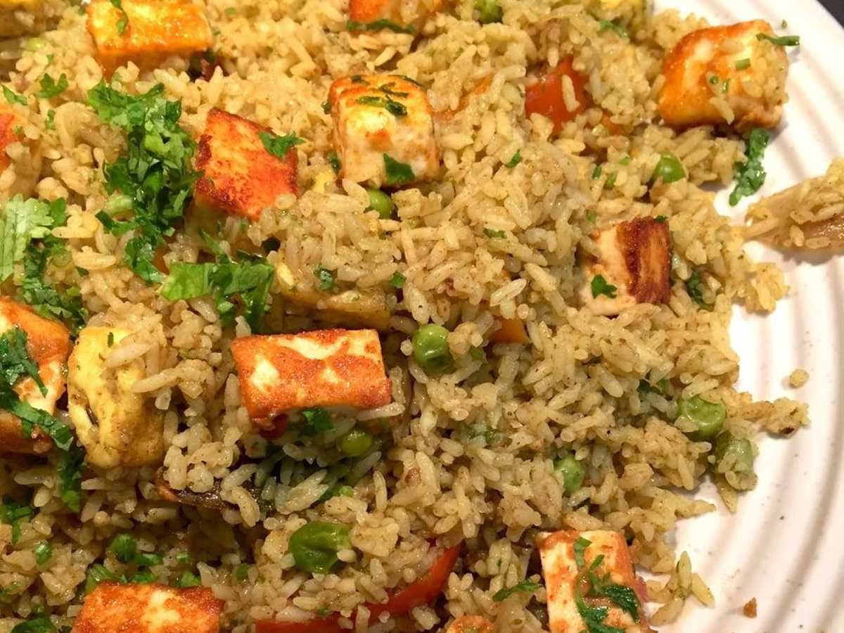 Pandu Mirchi Paneer Pulav.