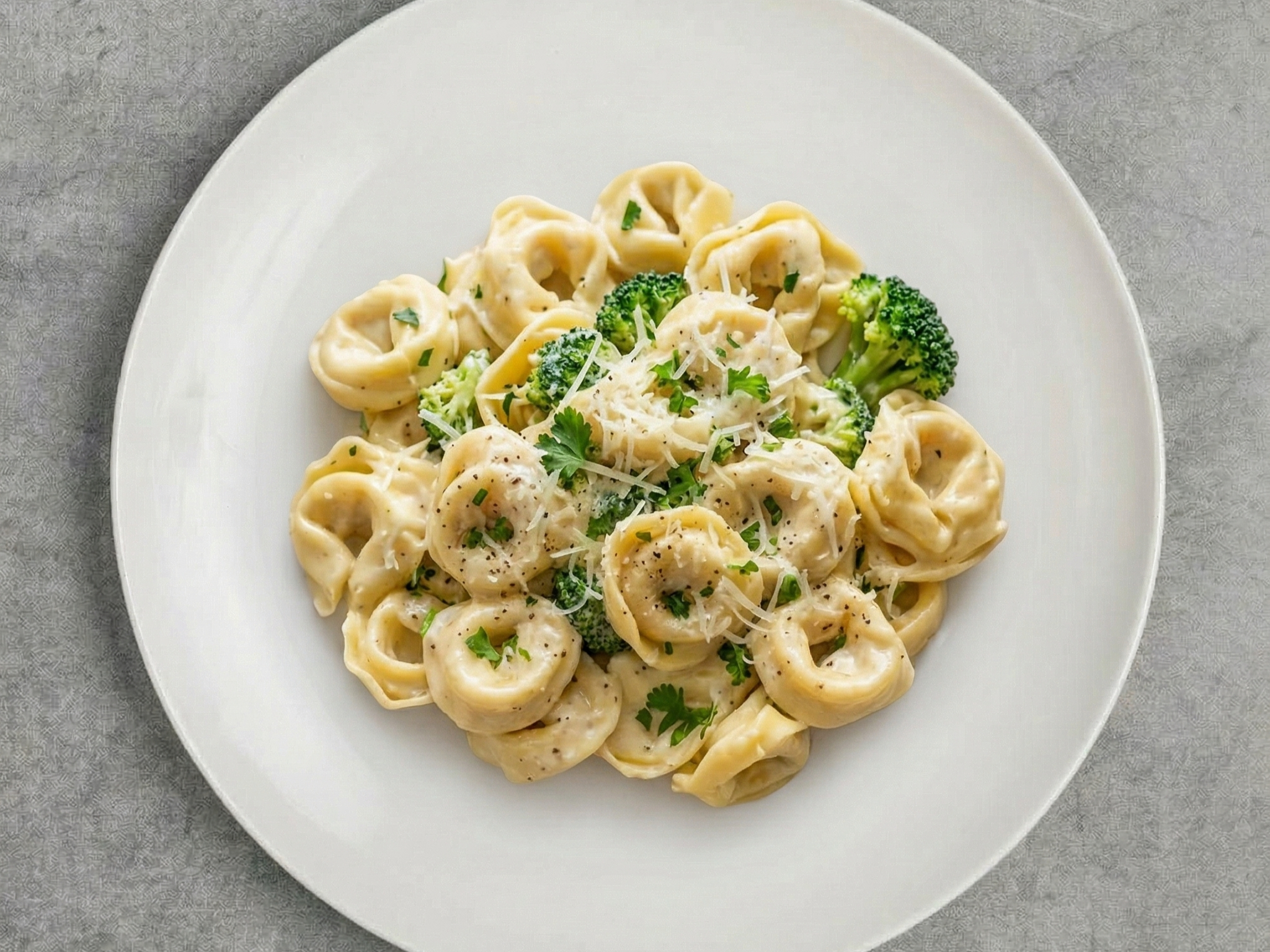 Tortellini Alfredo.