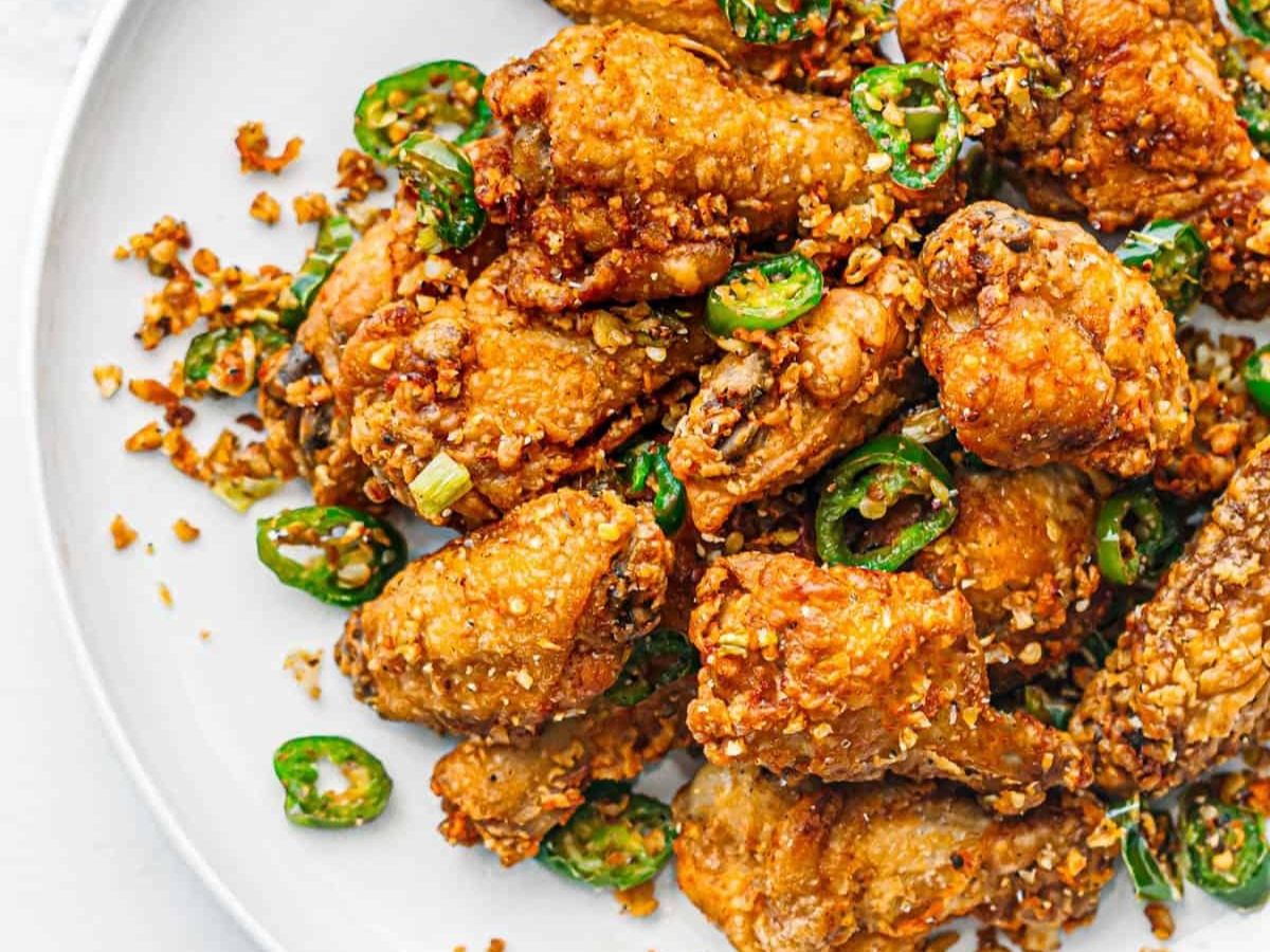 C3. RICE PLATTER SALT & PEPPER WINGS.
