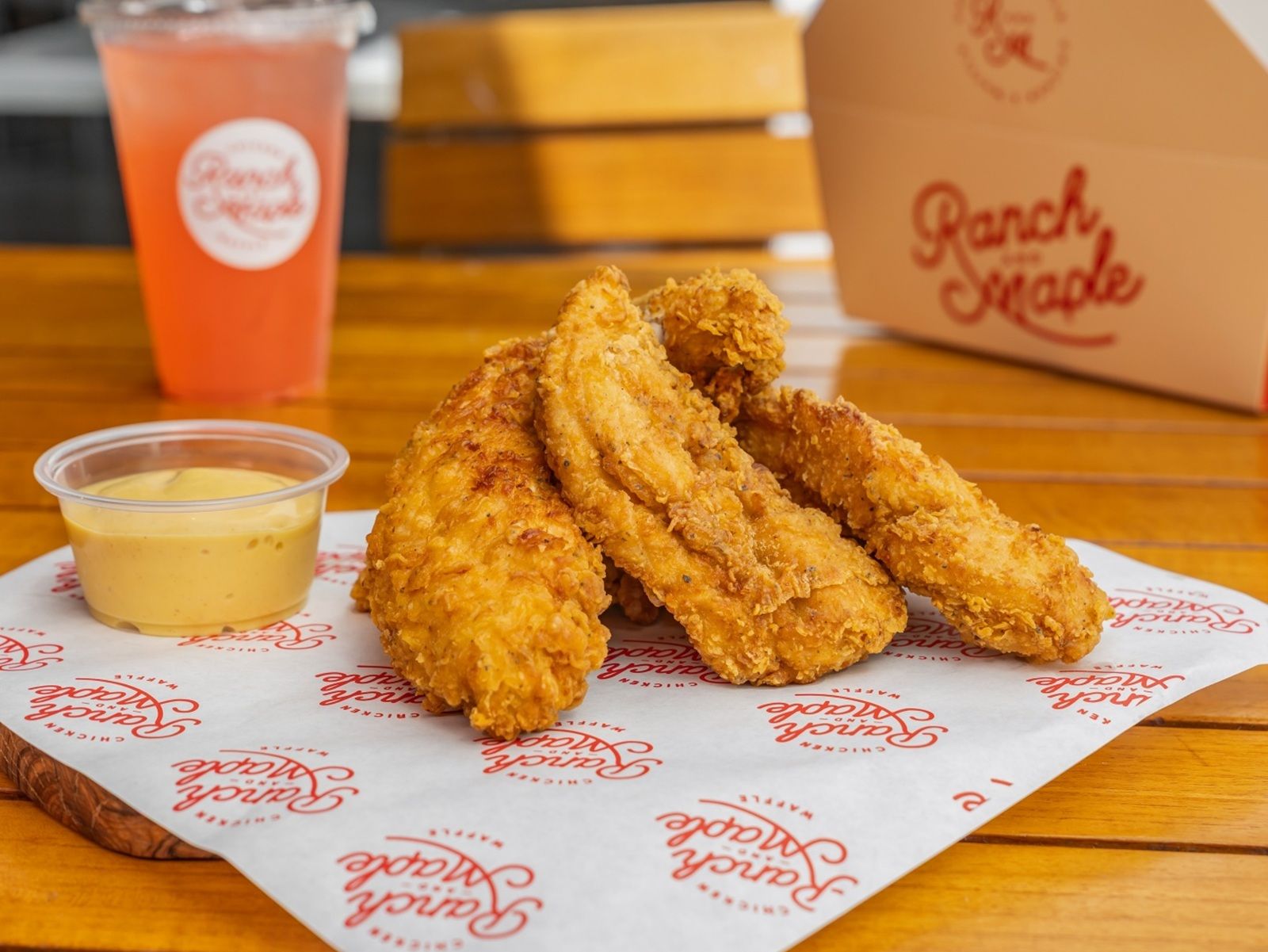 CHICKEN TENDERS 4 pc (D)