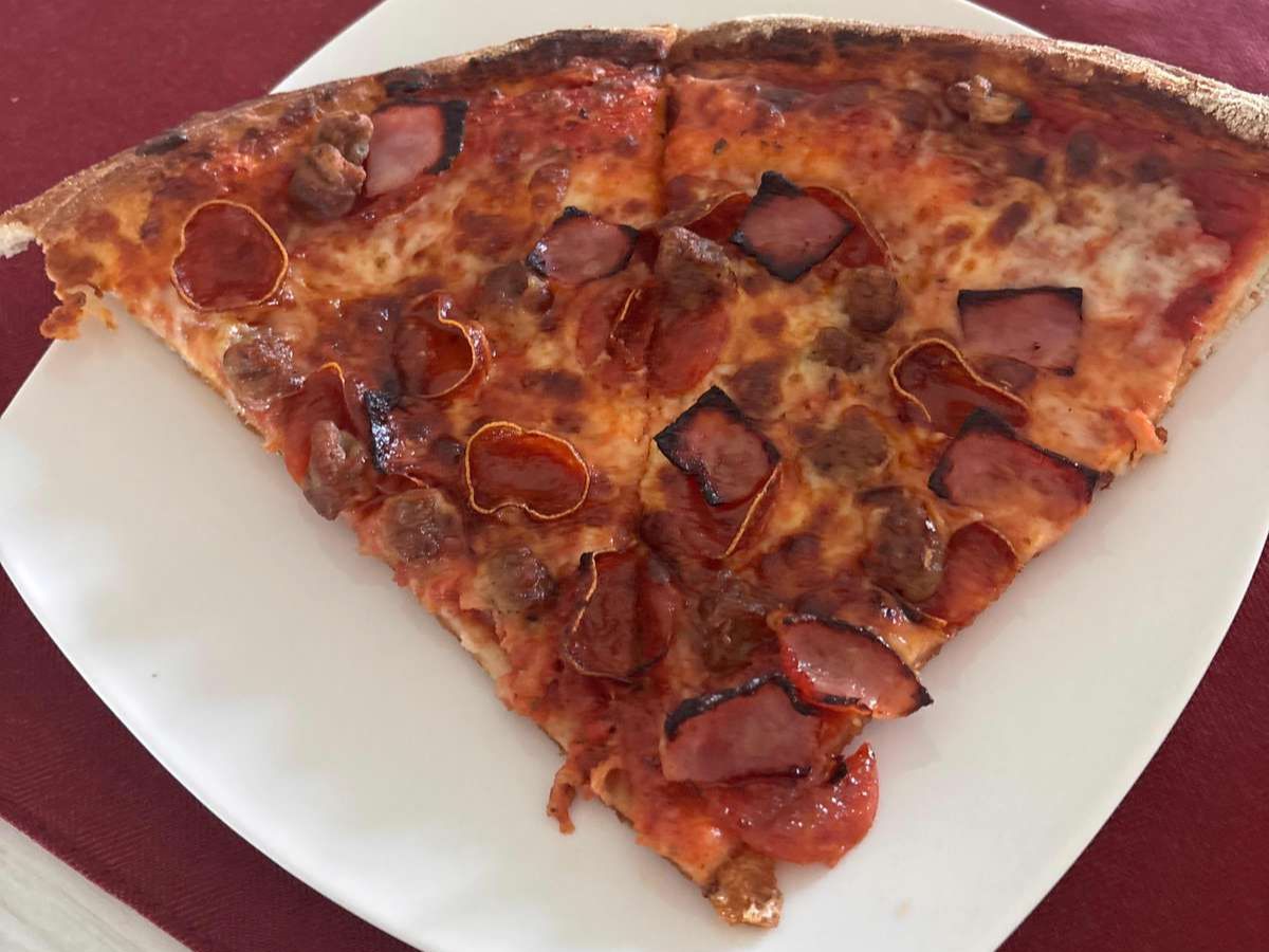 16" Carnivore Pizza.