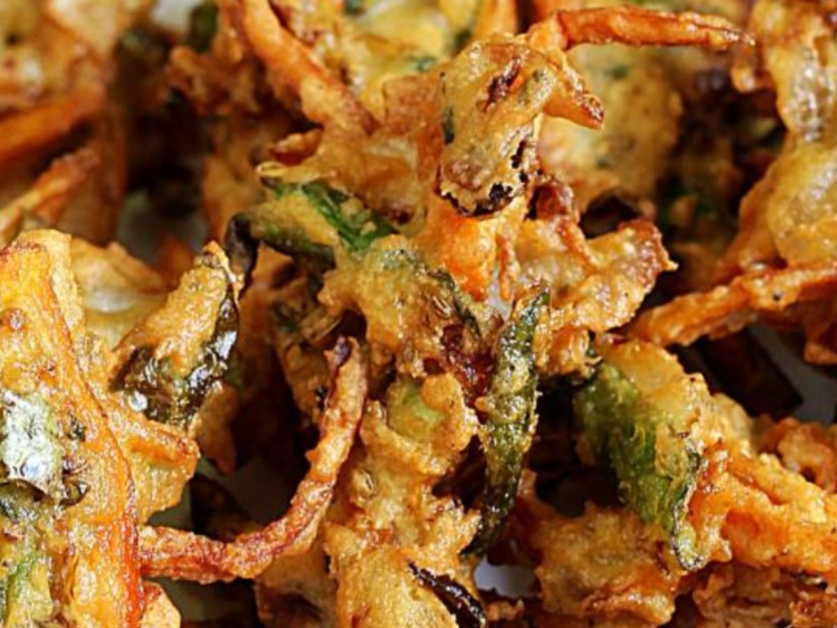 Veg Pakoda.