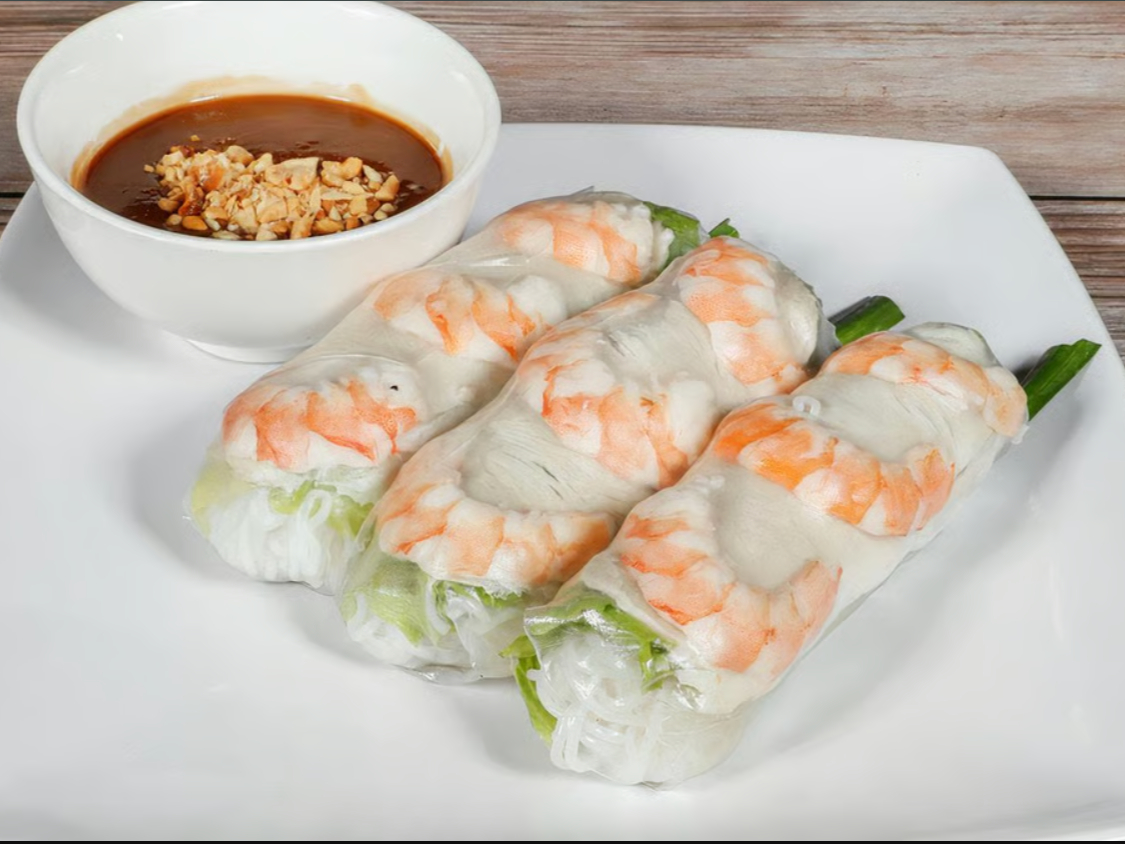 A6. Gỏi Cuốn Tôm Thịt - Fresh Traditional Spring Rolls