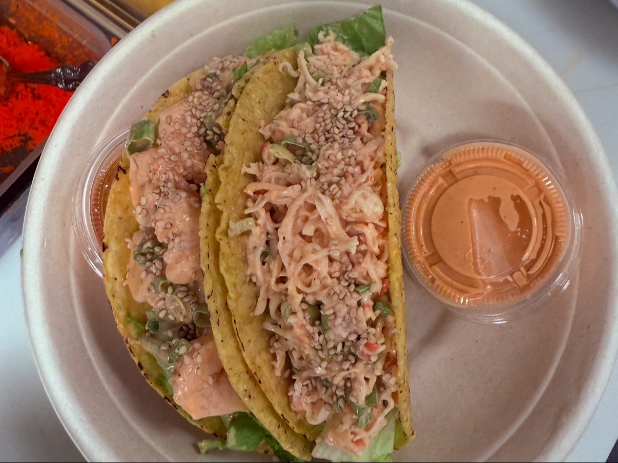 Crunchy Poke Tacos Salmon.