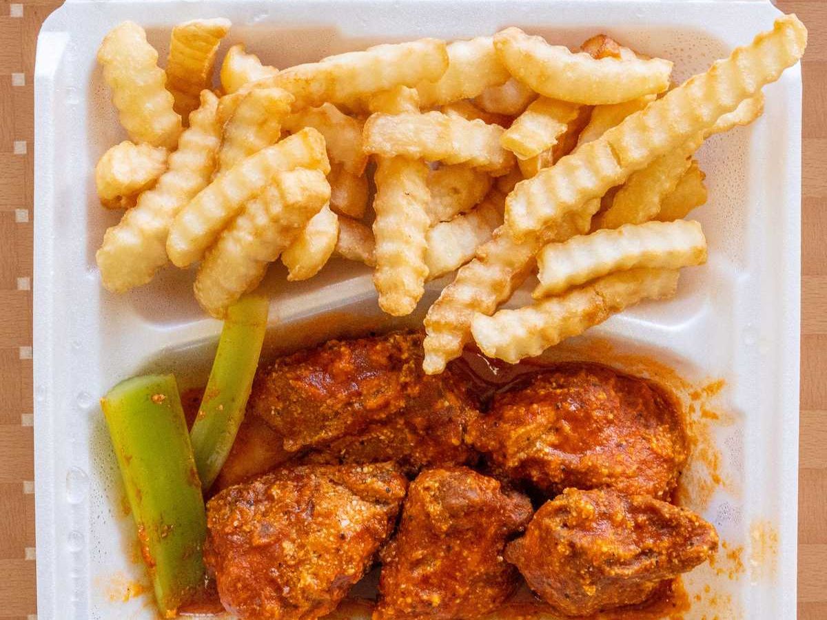 Boneless Hot Wings rice bowl.