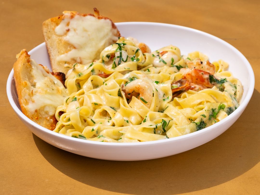 Fettuccine Alfredo