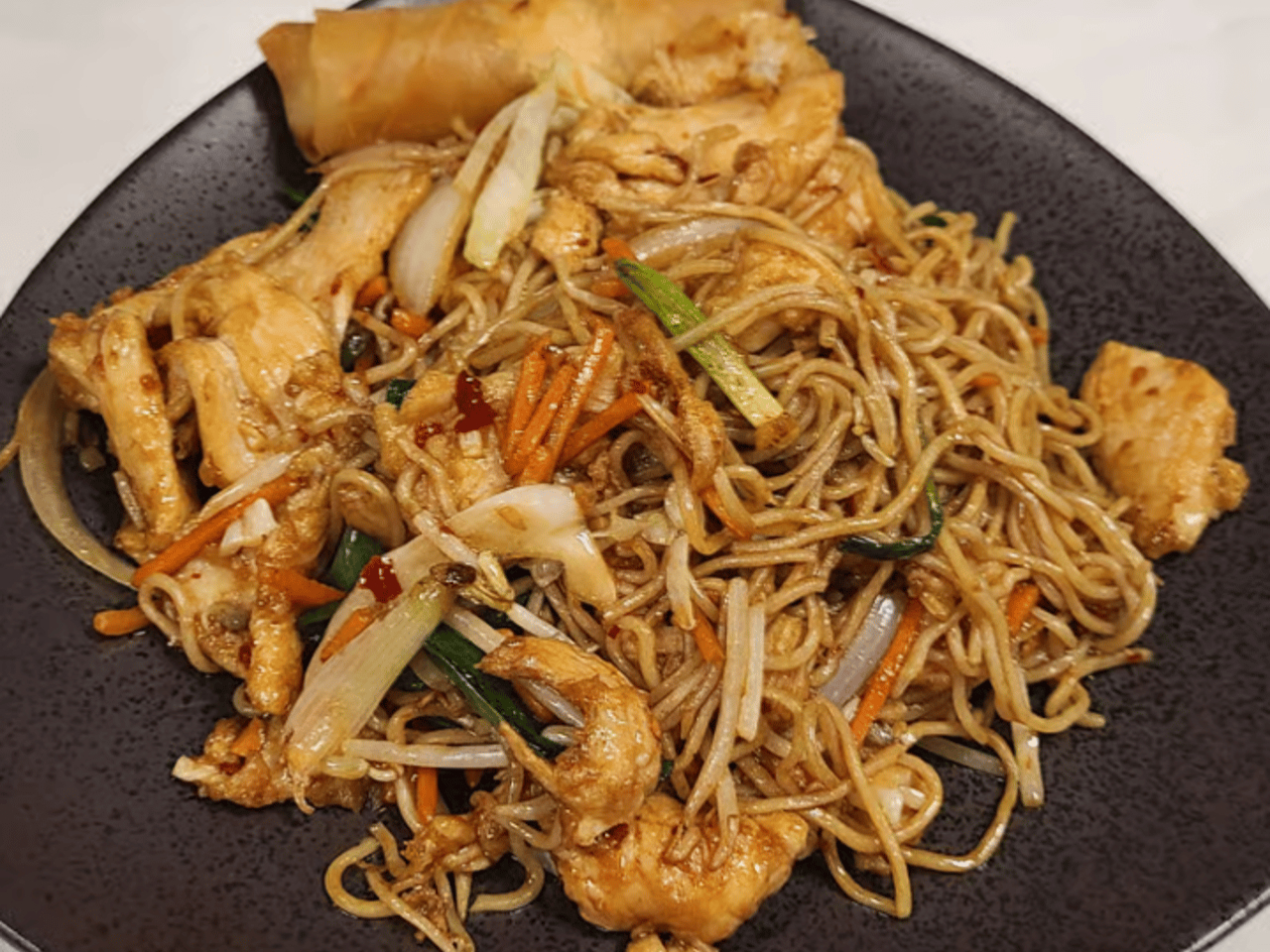 L-Combo Lo Mein.