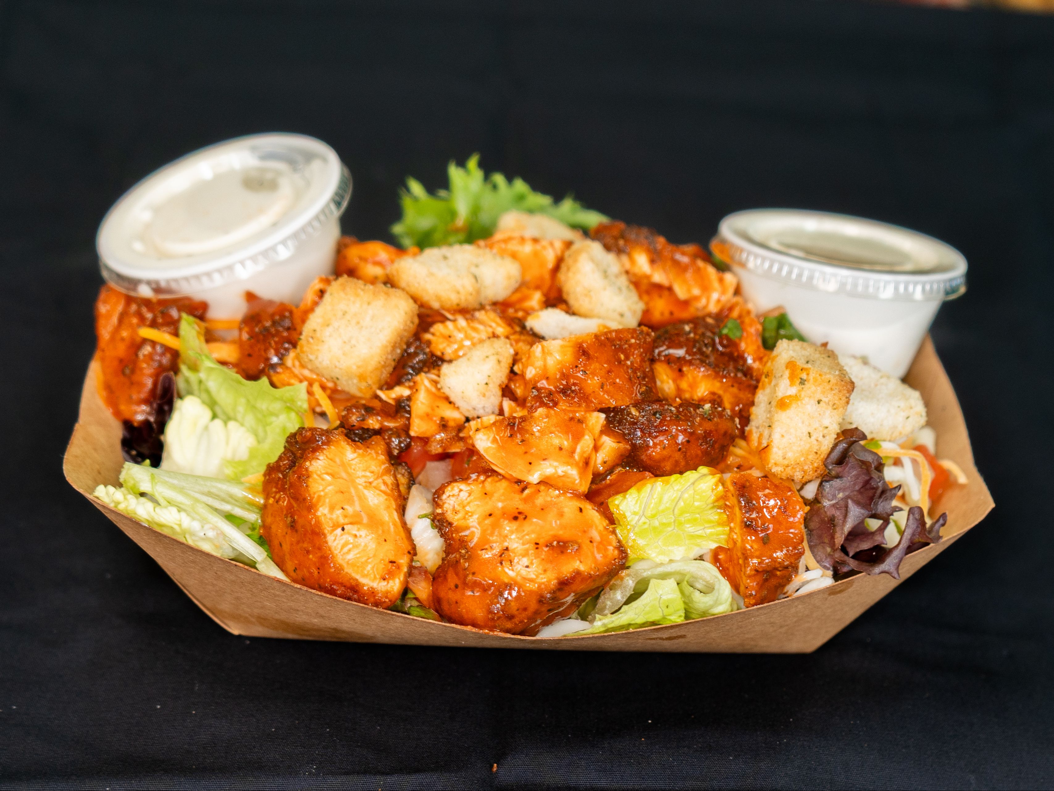 Buff chkn tender salad