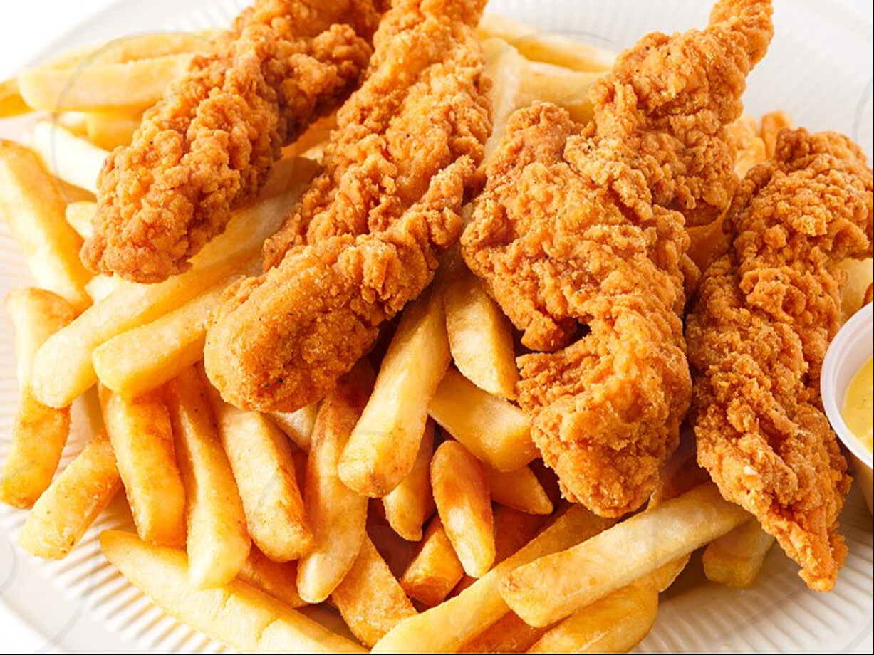Chicken Fingers w/French Fries.