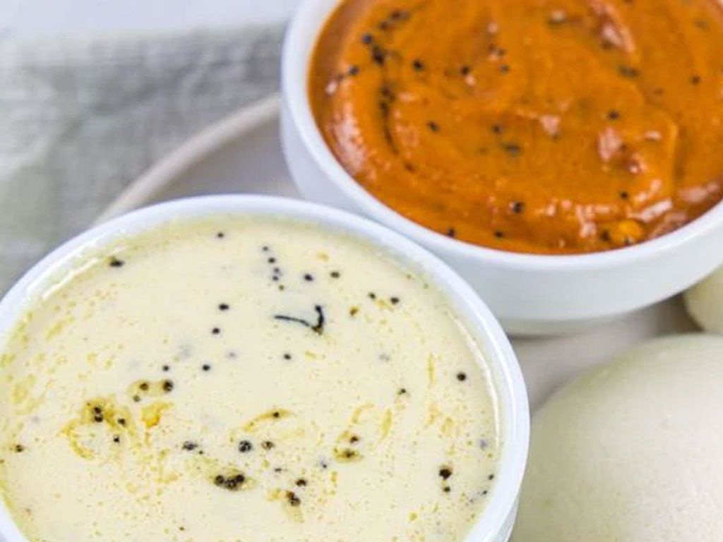 Coconut/Tomato Chutney (8oz).